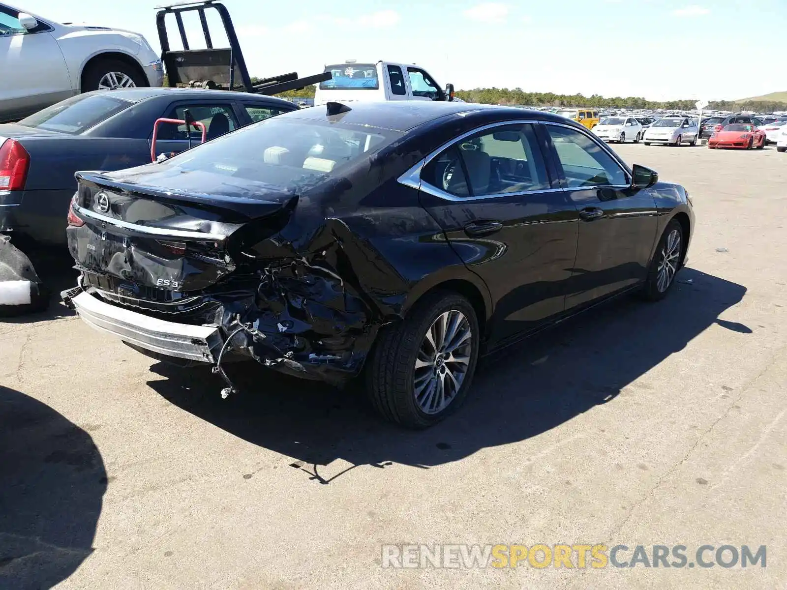 4 Photograph of a damaged car 58ADZ1B10MU089879 LEXUS ES350 2021