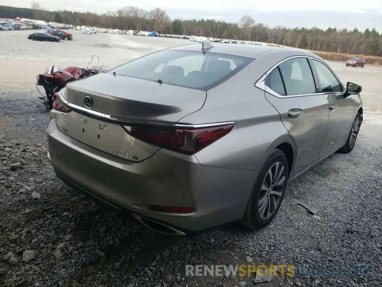 4 Photograph of a damaged car 58ADZ1B10MU107443 LEXUS ES350 2021