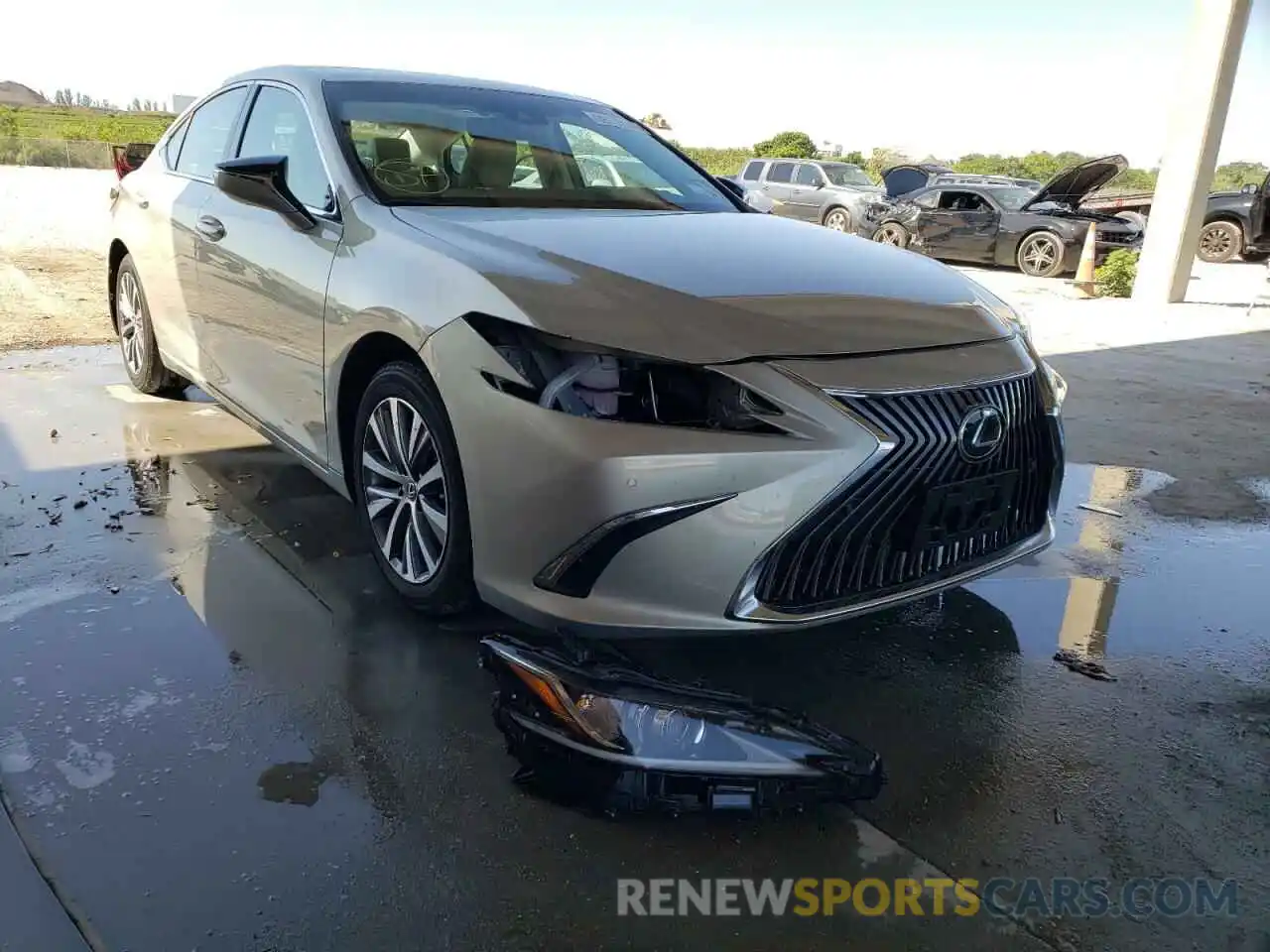 1 Photograph of a damaged car 58ADZ1B11MU092970 LEXUS ES350 2021