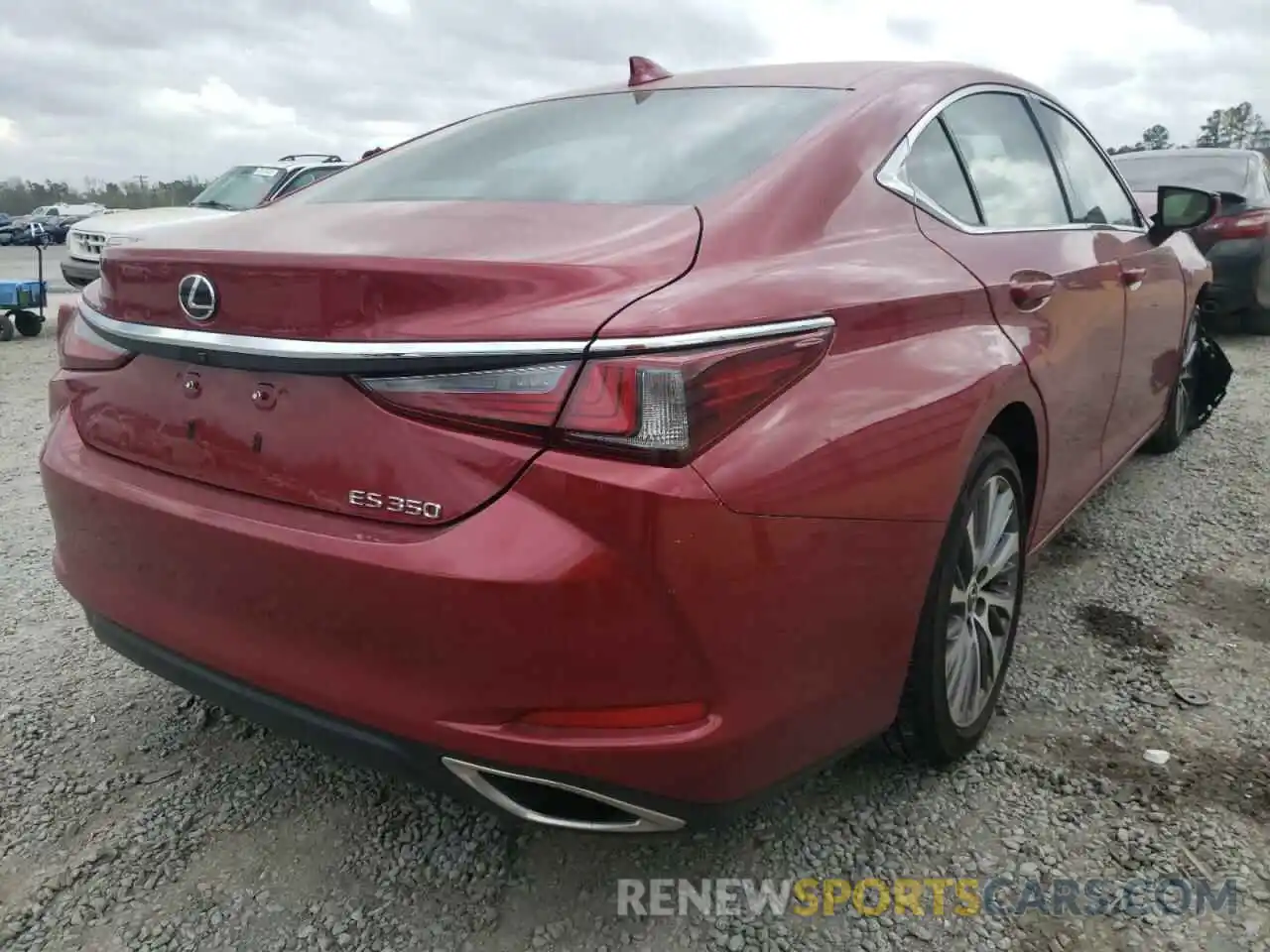 4 Photograph of a damaged car 58ADZ1B11MU102736 LEXUS ES350 2021