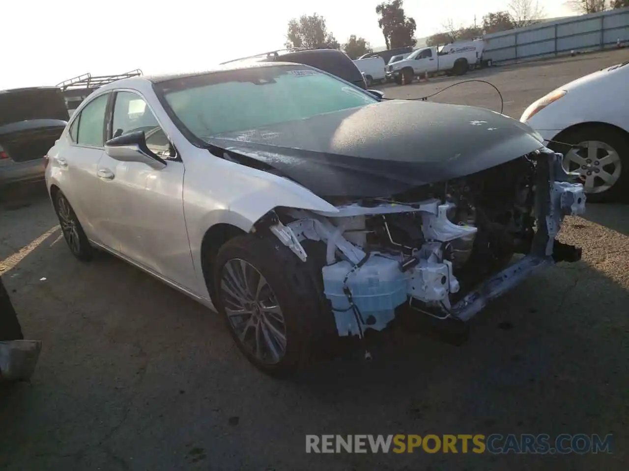 1 Photograph of a damaged car 58ADZ1B12MU087955 LEXUS ES350 2021