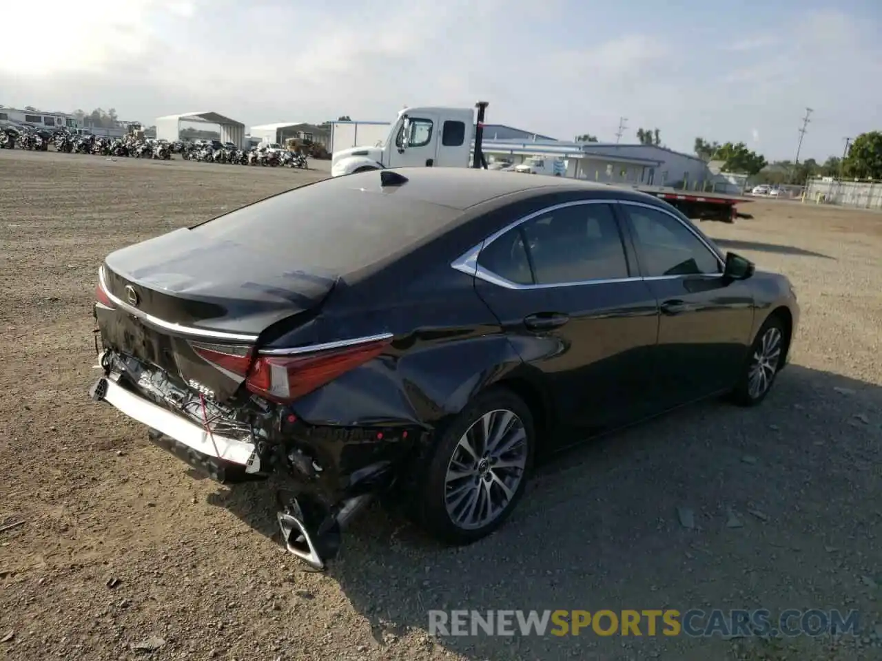 4 Photograph of a damaged car 58ADZ1B12MU108786 LEXUS ES350 2021