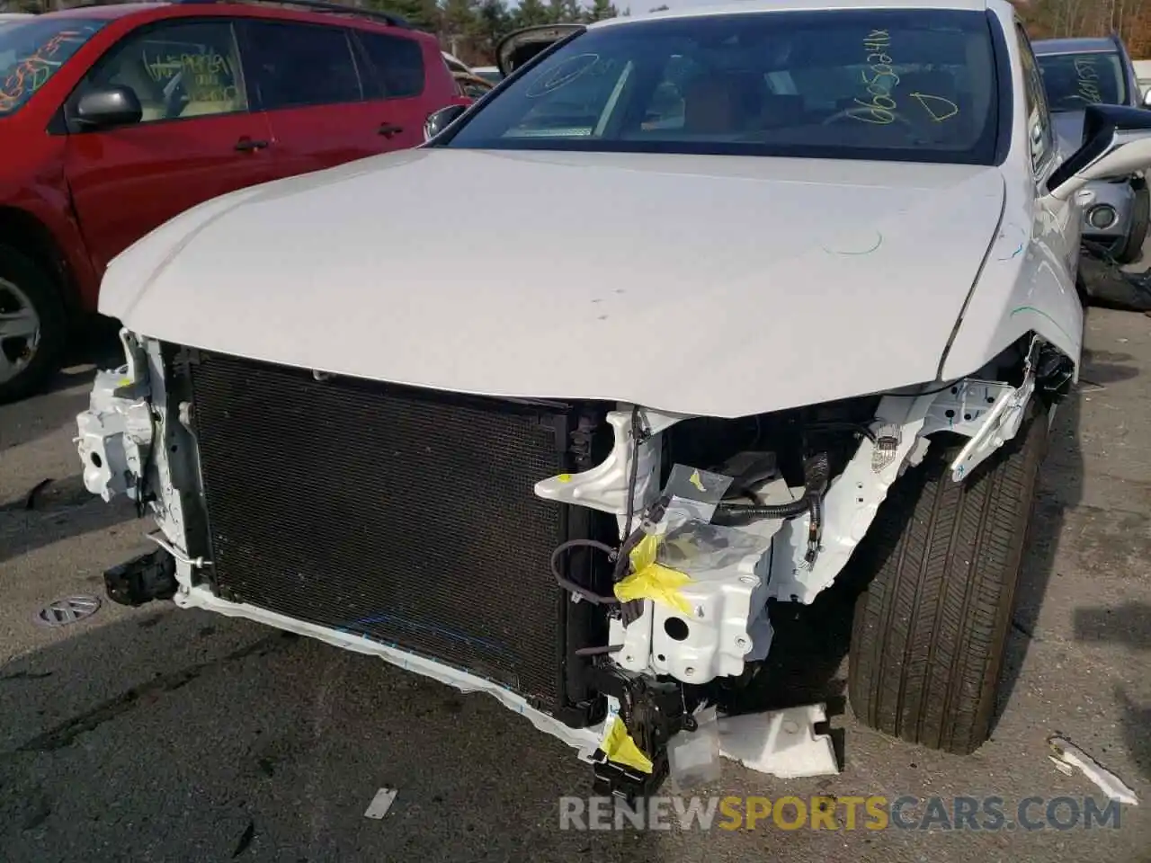 9 Photograph of a damaged car 58ADZ1B13MU087446 LEXUS ES350 2021