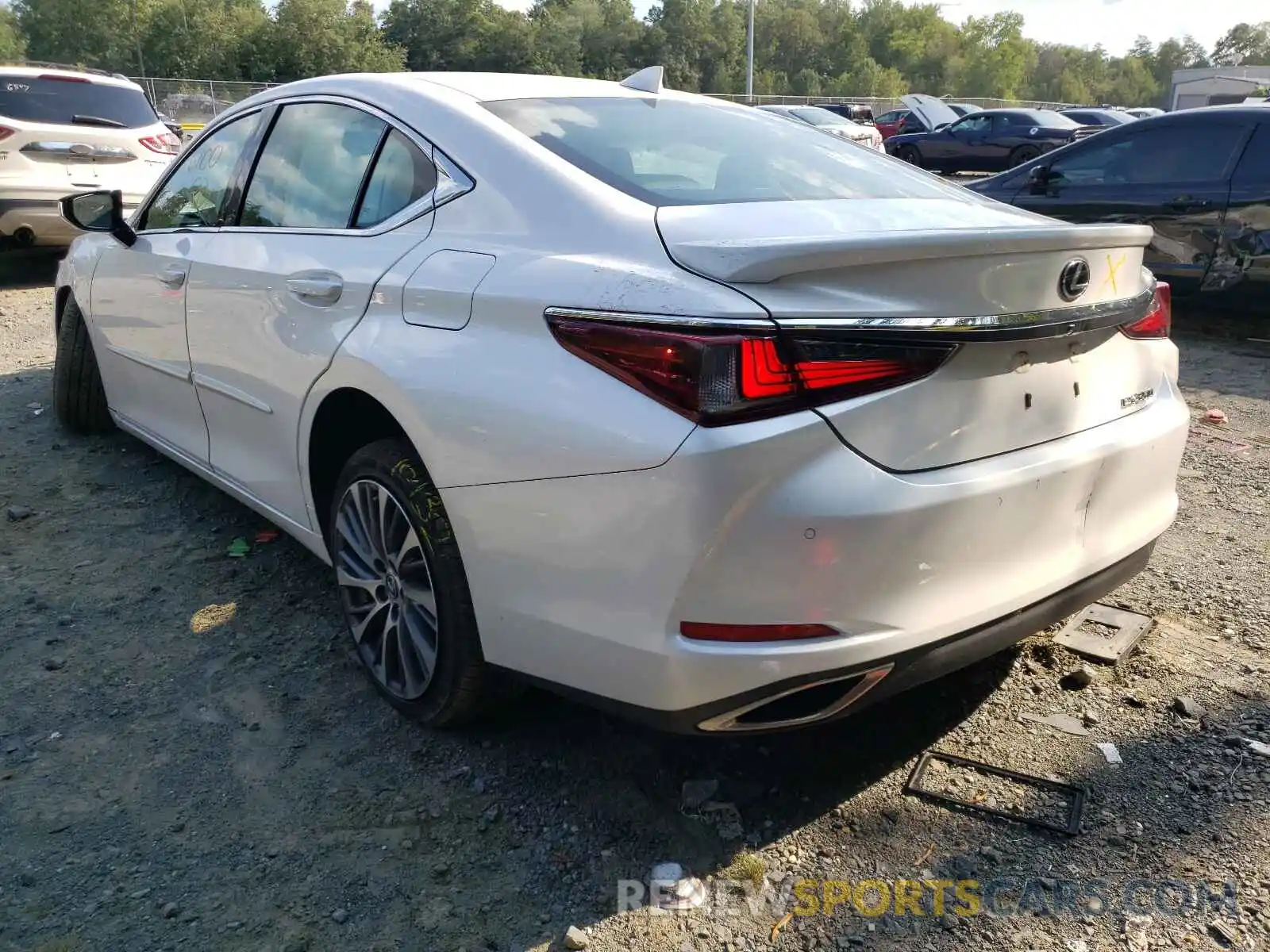 3 Photograph of a damaged car 58ADZ1B13MU091397 LEXUS ES350 2021