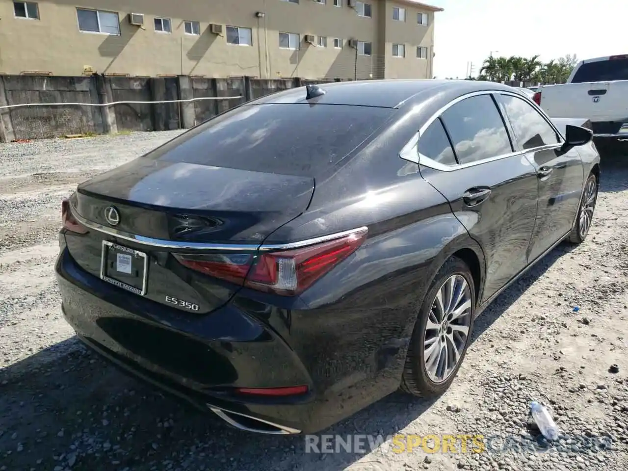 4 Фотография поврежденного автомобиля 58ADZ1B13MU101135 LEXUS ES350 2021