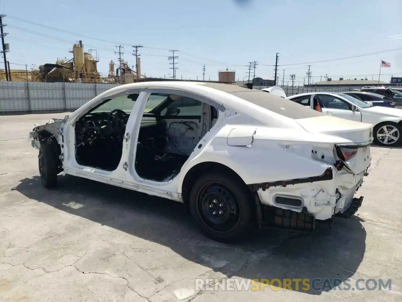 3 Photograph of a damaged car 58ADZ1B13MU105010 LEXUS ES350 2021