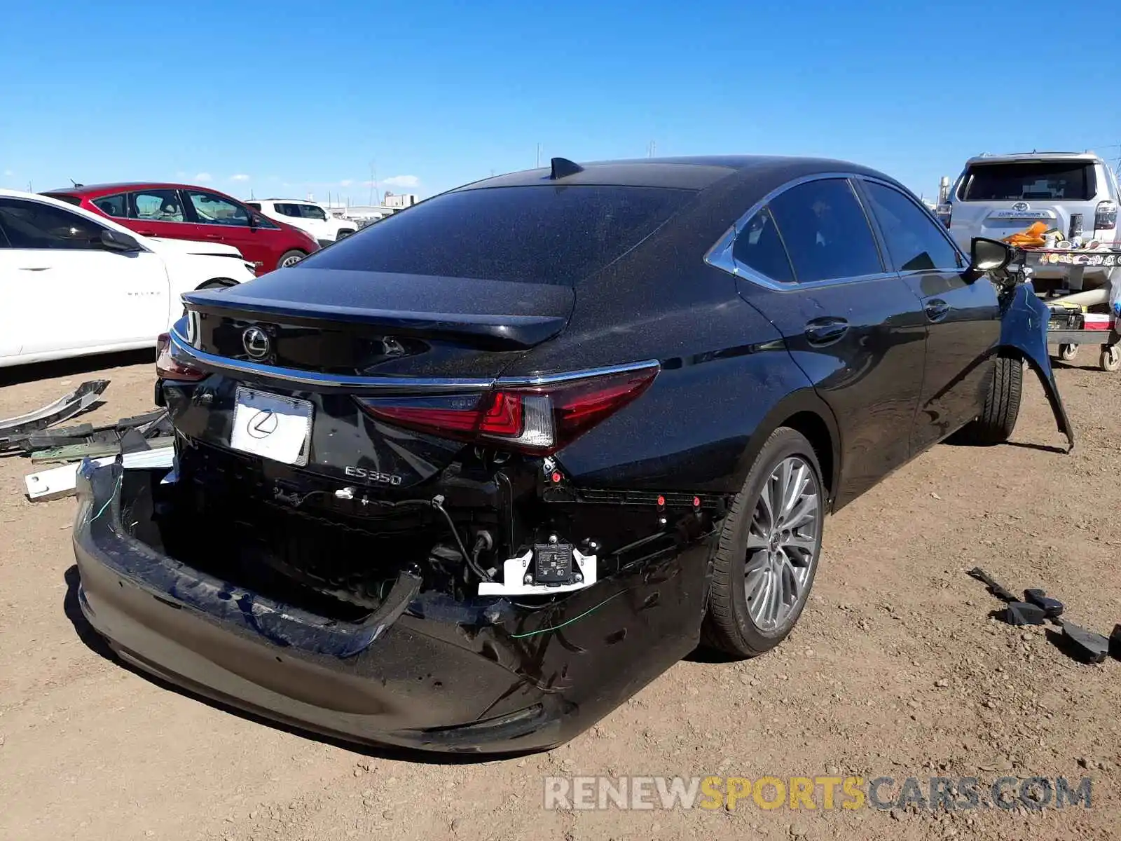 4 Photograph of a damaged car 58ADZ1B13MU105721 LEXUS ES350 2021