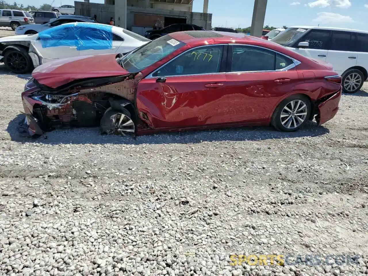 9 Photograph of a damaged car 58ADZ1B15MU095774 LEXUS ES350 2021