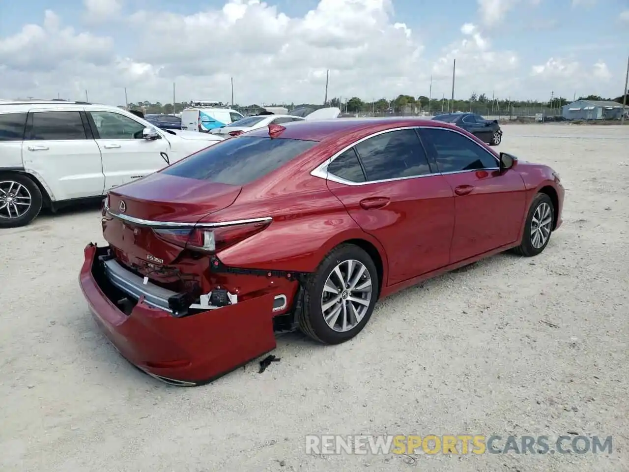 4 Photograph of a damaged car 58ADZ1B16MU099011 LEXUS ES350 2021