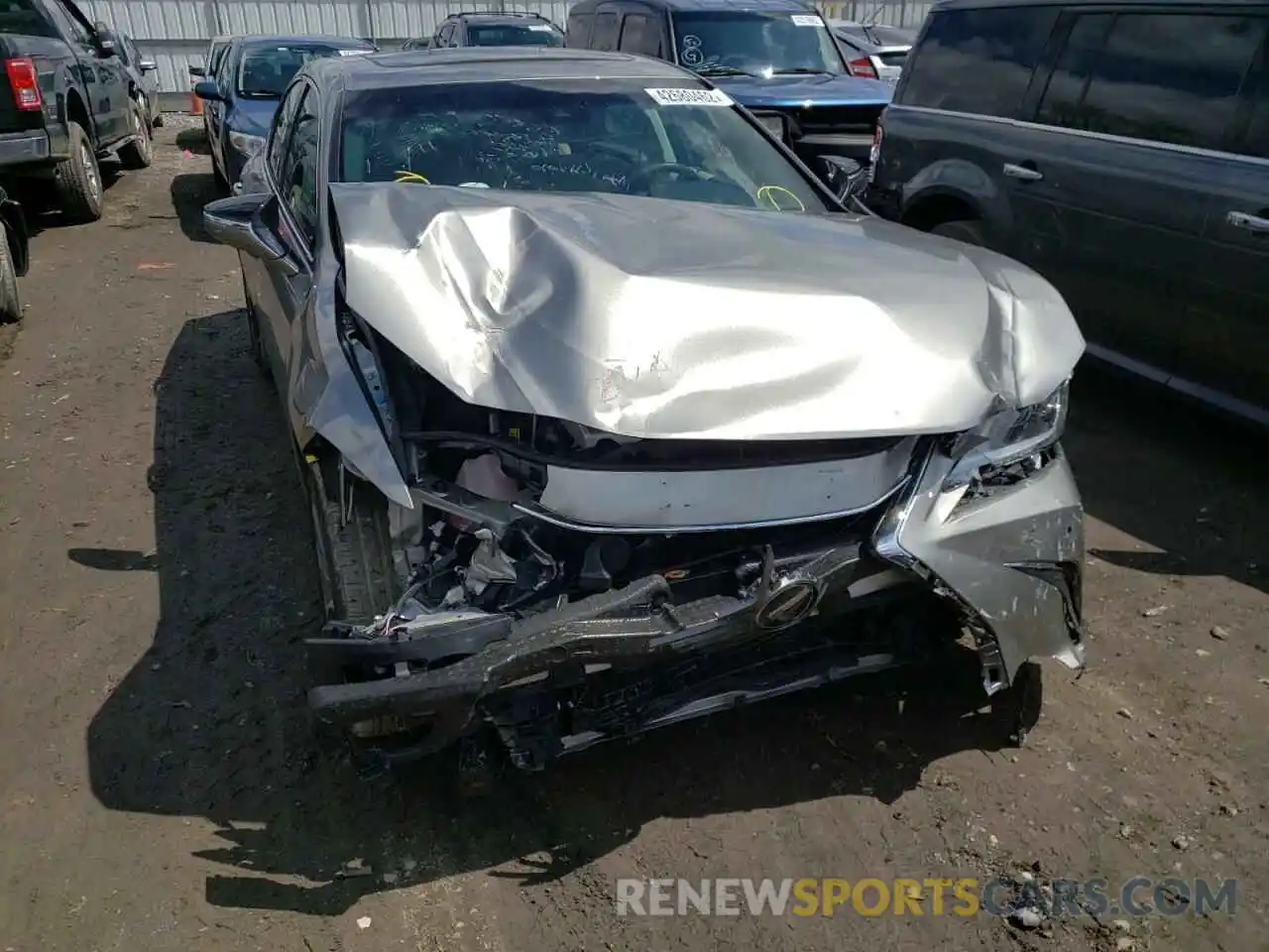 9 Photograph of a damaged car 58ADZ1B16MU105230 LEXUS ES350 2021