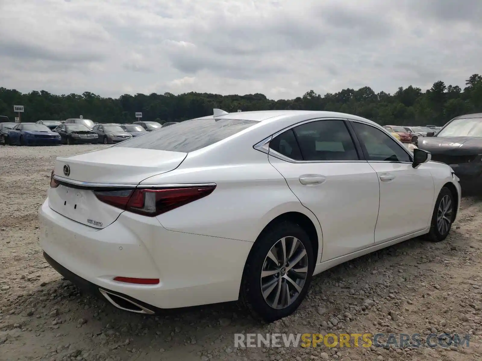 4 Photograph of a damaged car 58ADZ1B17MU085649 LEXUS ES350 2021