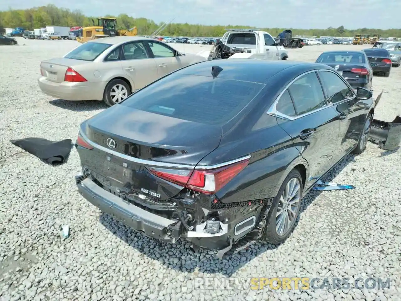 4 Photograph of a damaged car 58ADZ1B17MU091242 LEXUS ES350 2021