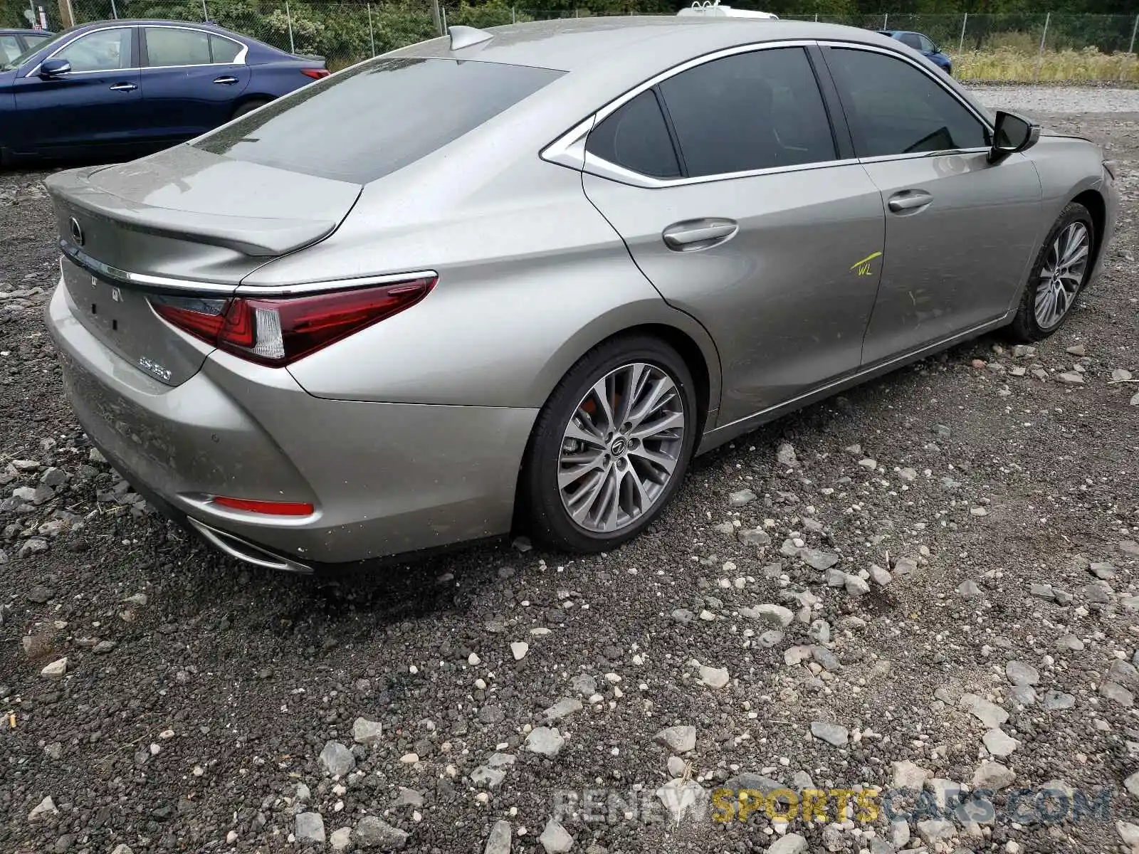 4 Фотография поврежденного автомобиля 58ADZ1B17MU107004 LEXUS ES350 2021