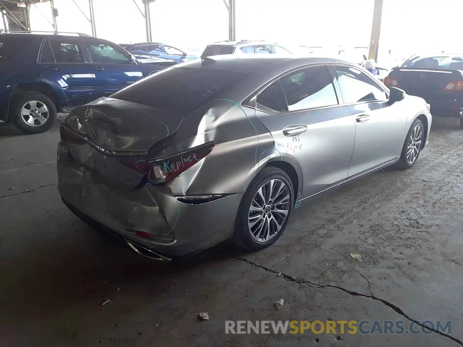 4 Photograph of a damaged car 58ADZ1B19MU082459 LEXUS ES350 2021