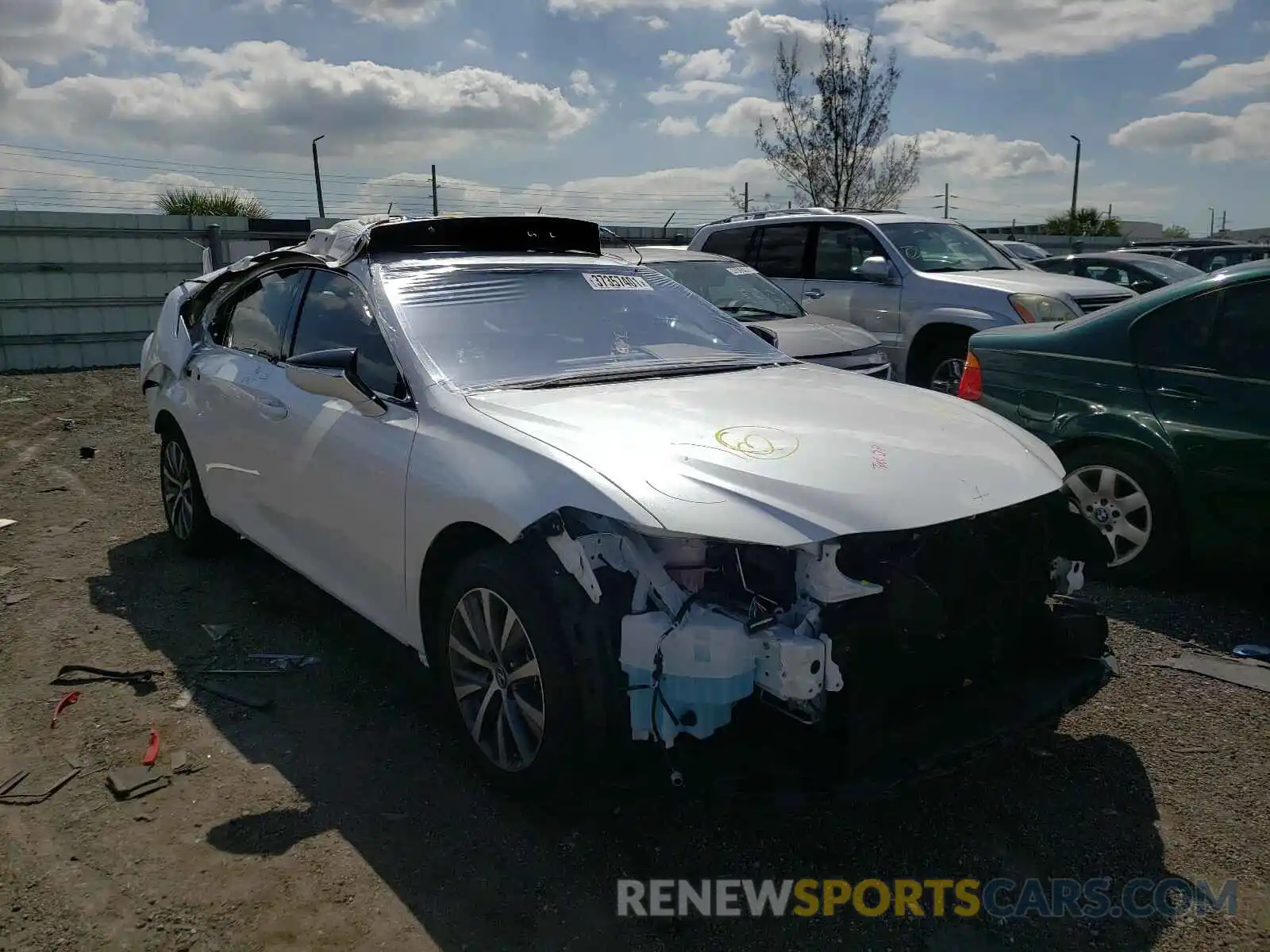 1 Photograph of a damaged car 58ADZ1B1XMU083474 LEXUS ES350 2021