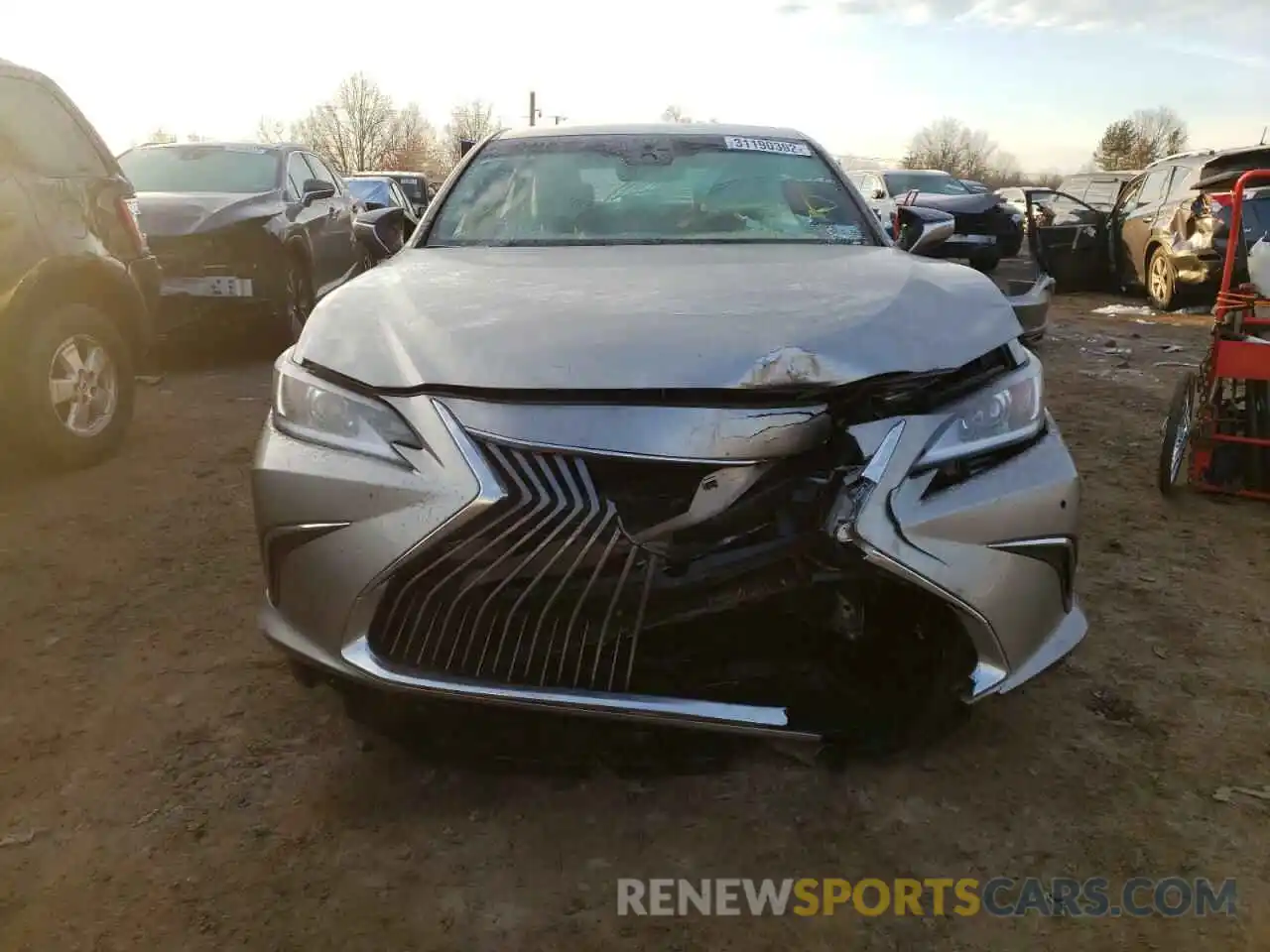 9 Photograph of a damaged car 58ADZ1B1XMU092322 LEXUS ES350 2021