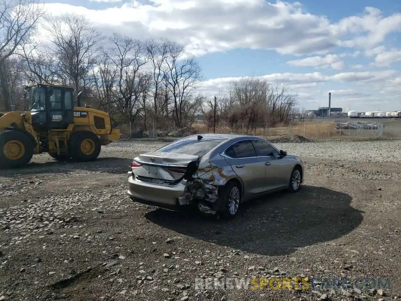 4 Photograph of a damaged car 58AEZ1B13MU101981 LEXUS ES350 2021