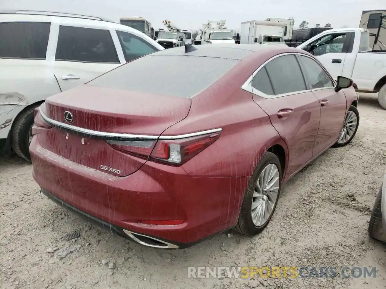 4 Photograph of a damaged car 58AFZ1B18MU092702 LEXUS ES350 2021