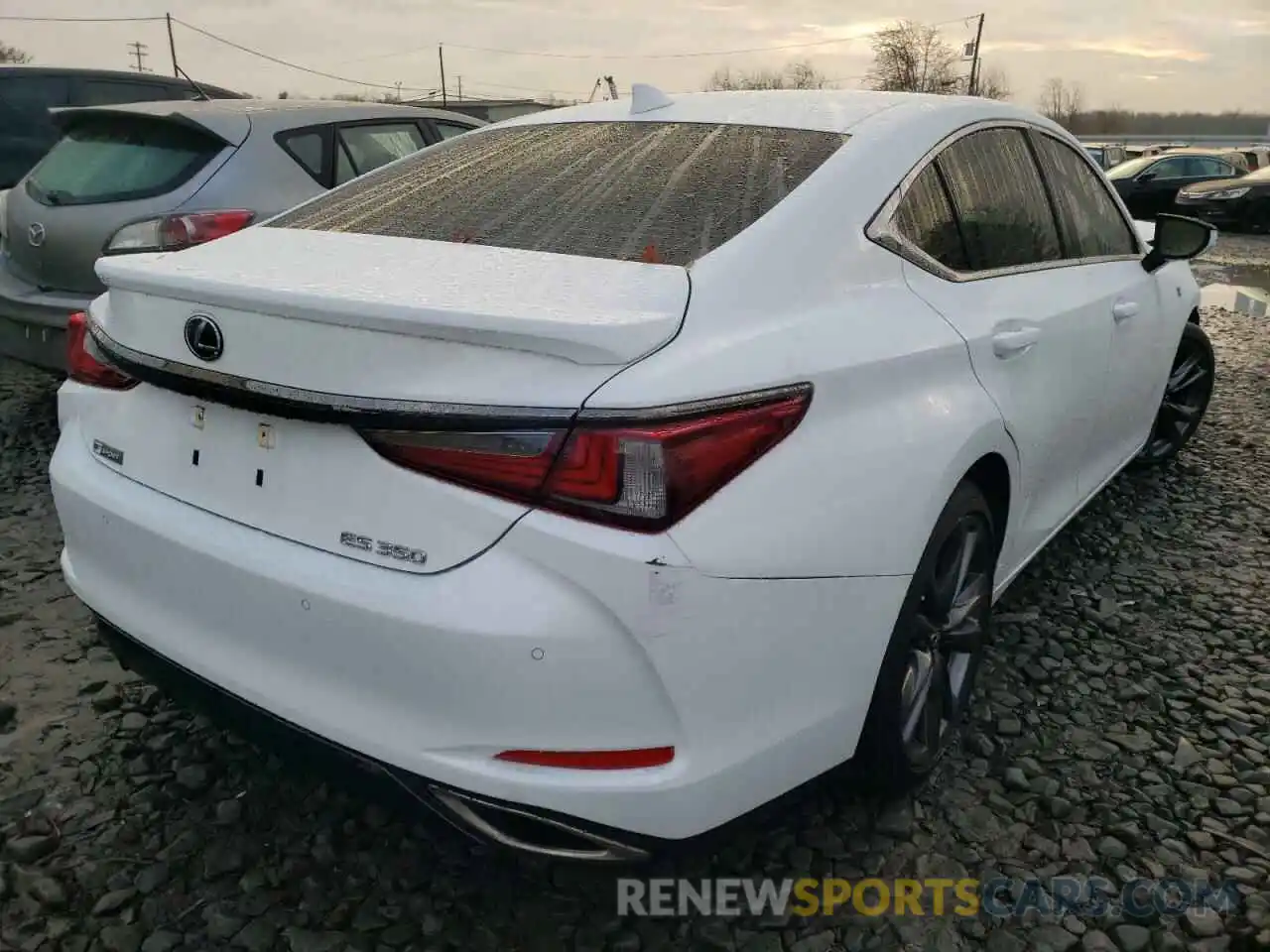 4 Photograph of a damaged car 58AGZ1B14MU093835 LEXUS ES350 2021