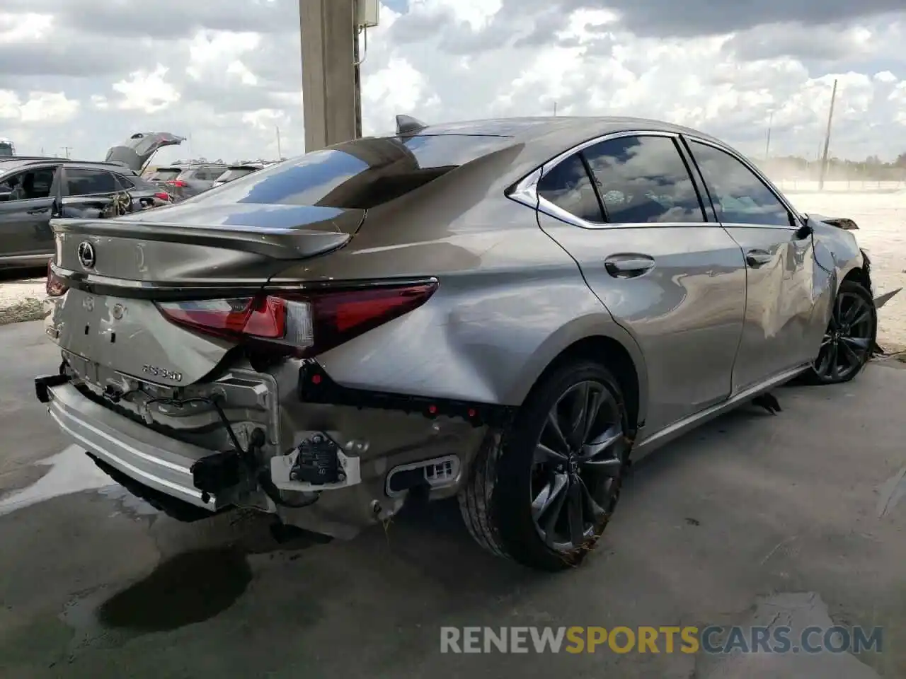 4 Photograph of a damaged car 58AGZ1B14MU096363 LEXUS ES350 2021