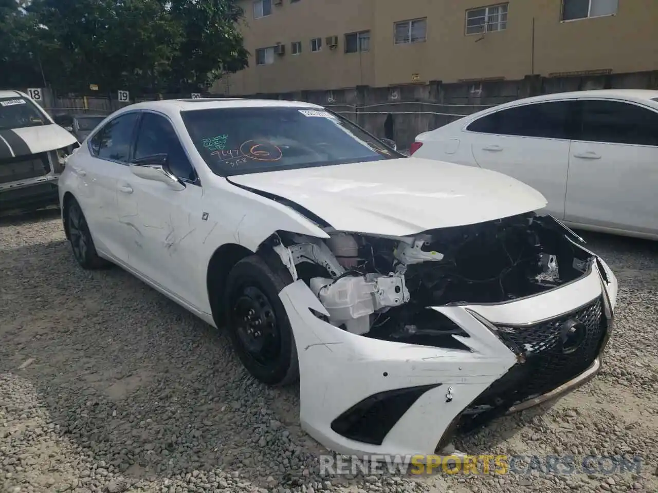 1 Photograph of a damaged car 58AGZ1B15MU096856 LEXUS ES350 2021