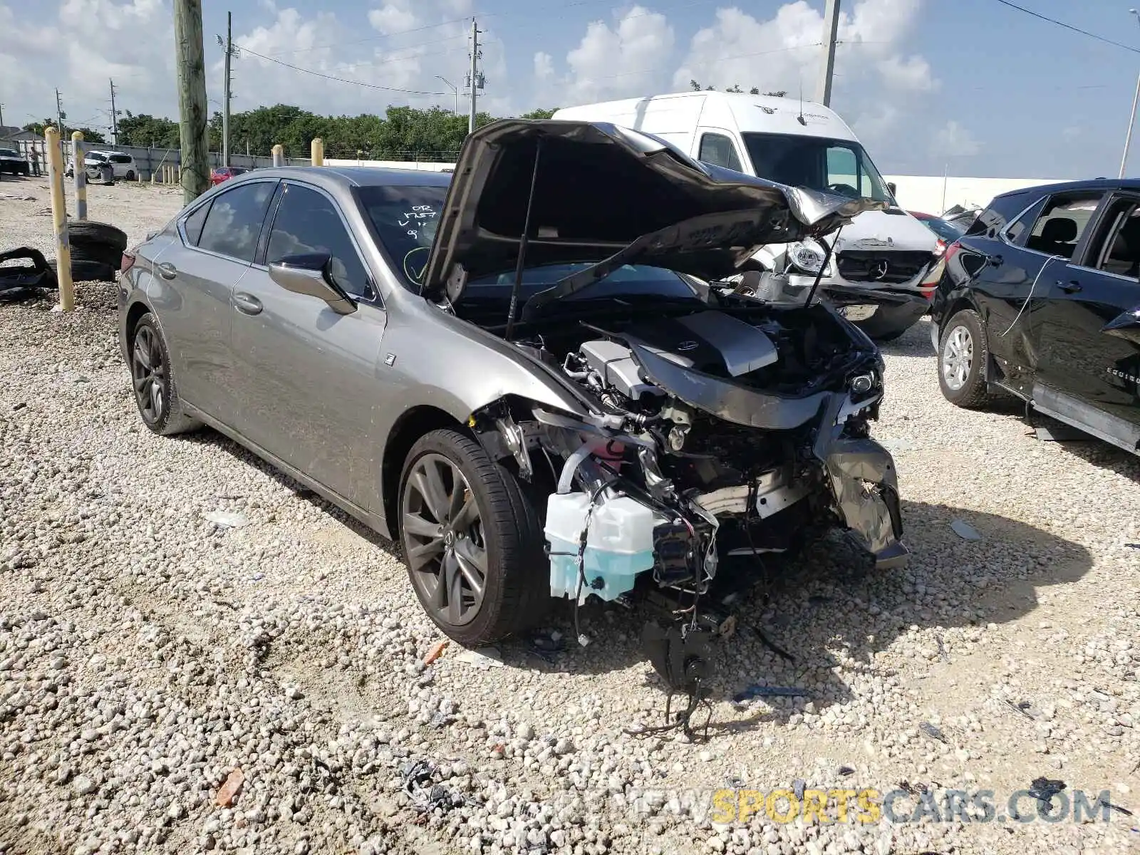 1 Photograph of a damaged car 58AGZ1B1XMU085447 LEXUS ES350 2021