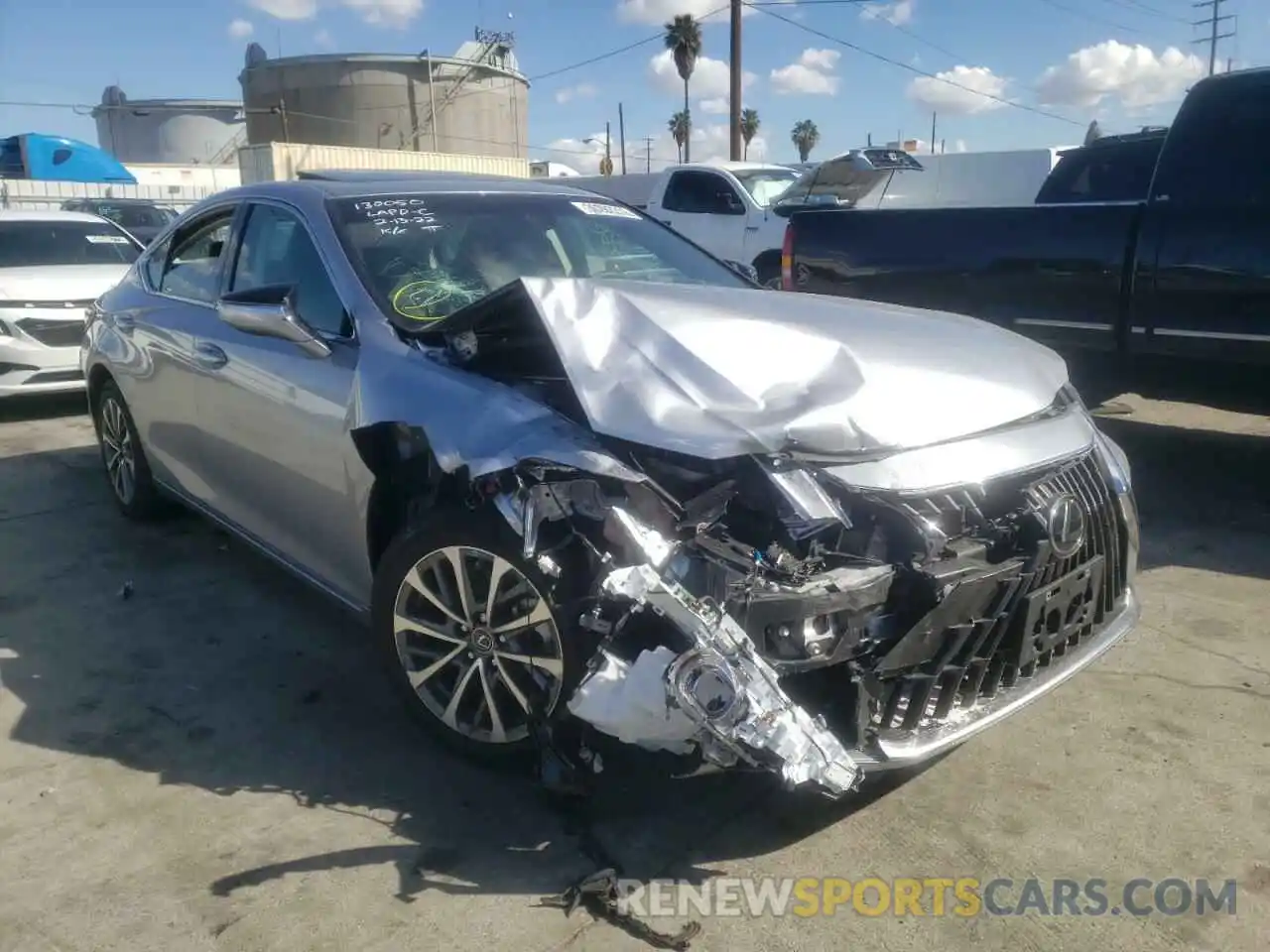 1 Photograph of a damaged car 58ACZ1B14NU113081 LEXUS ES350 2022