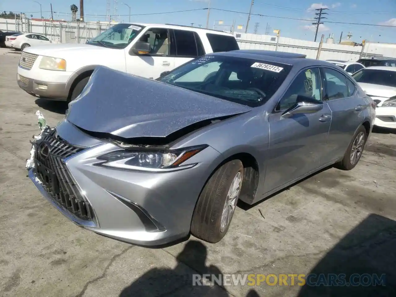 2 Photograph of a damaged car 58ACZ1B14NU113081 LEXUS ES350 2022