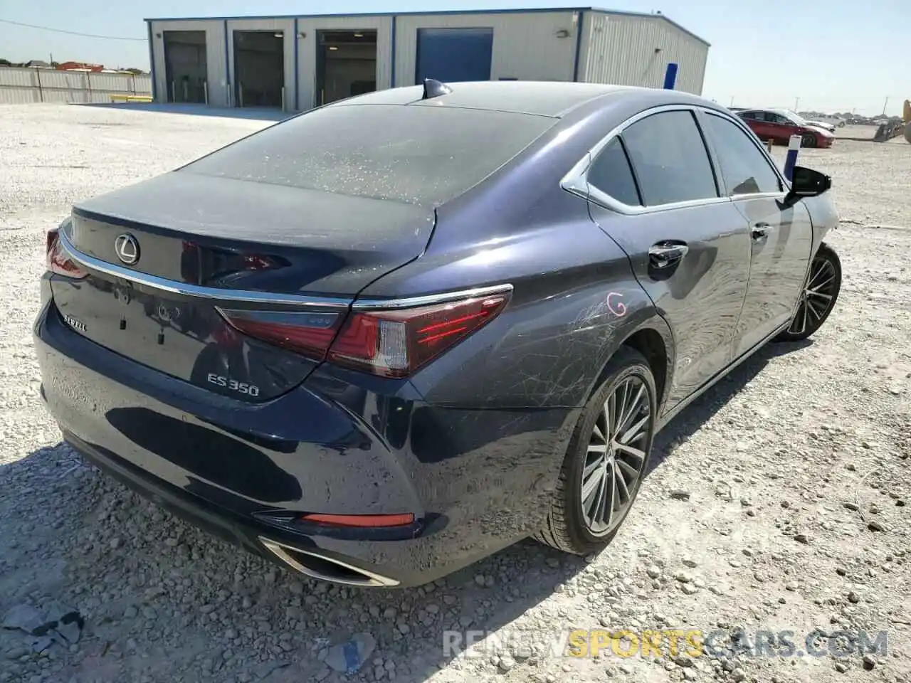 4 Photograph of a damaged car 58ADZ1B12NU126741 LEXUS ES350 2022