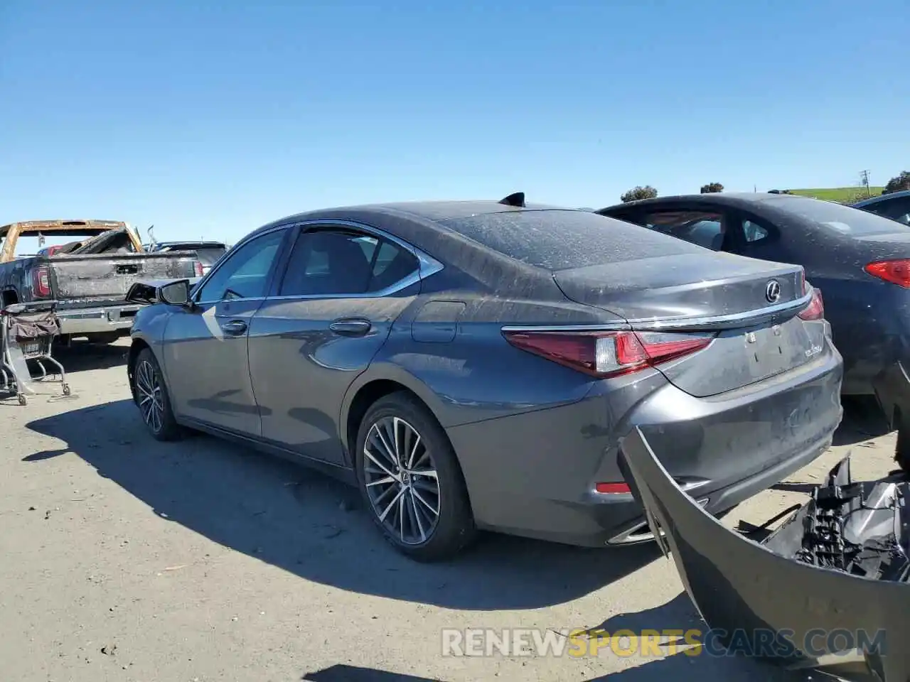 2 Photograph of a damaged car 58ADZ1B14NU122609 LEXUS ES350 2022