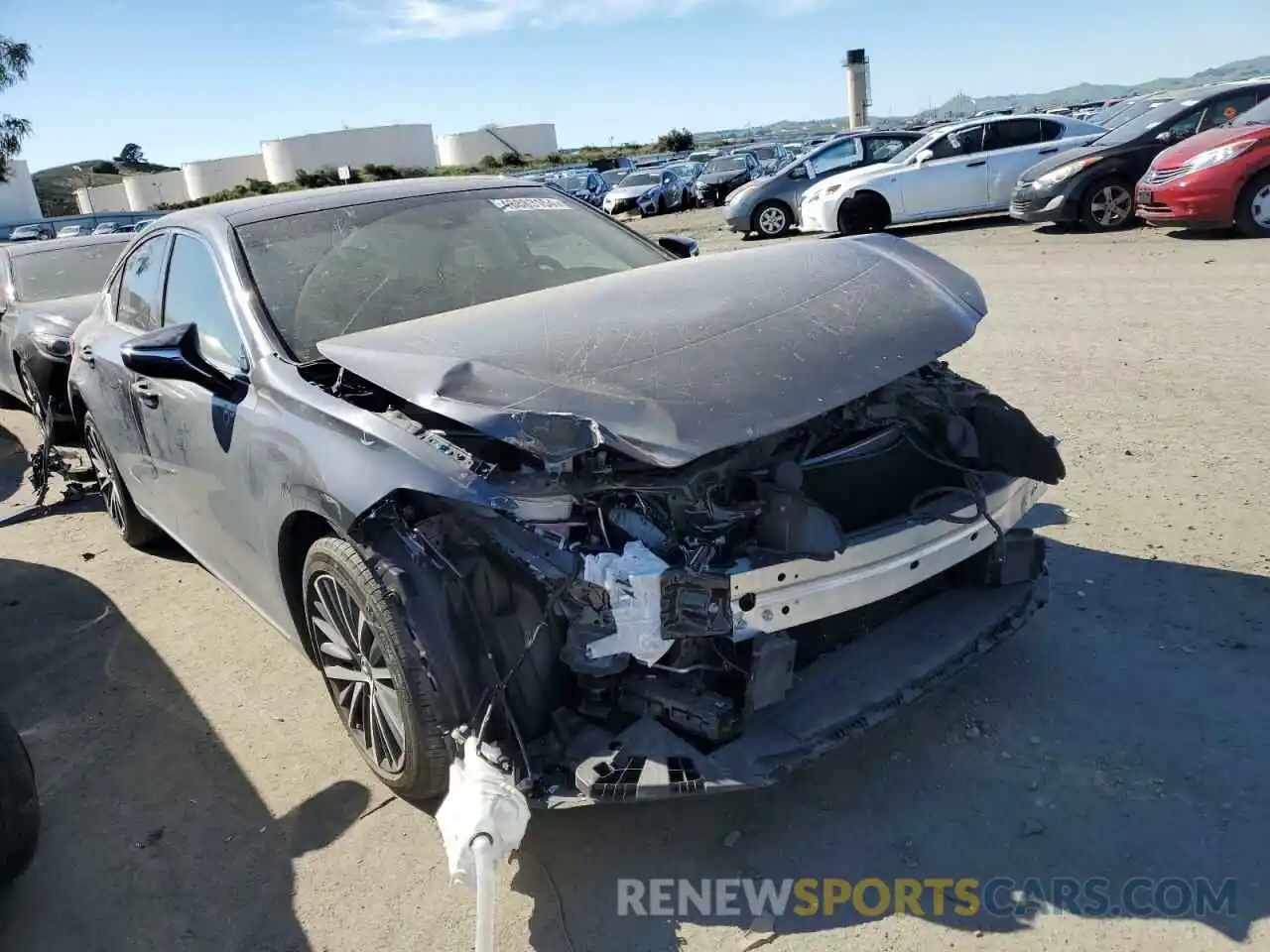 4 Photograph of a damaged car 58ADZ1B14NU122609 LEXUS ES350 2022