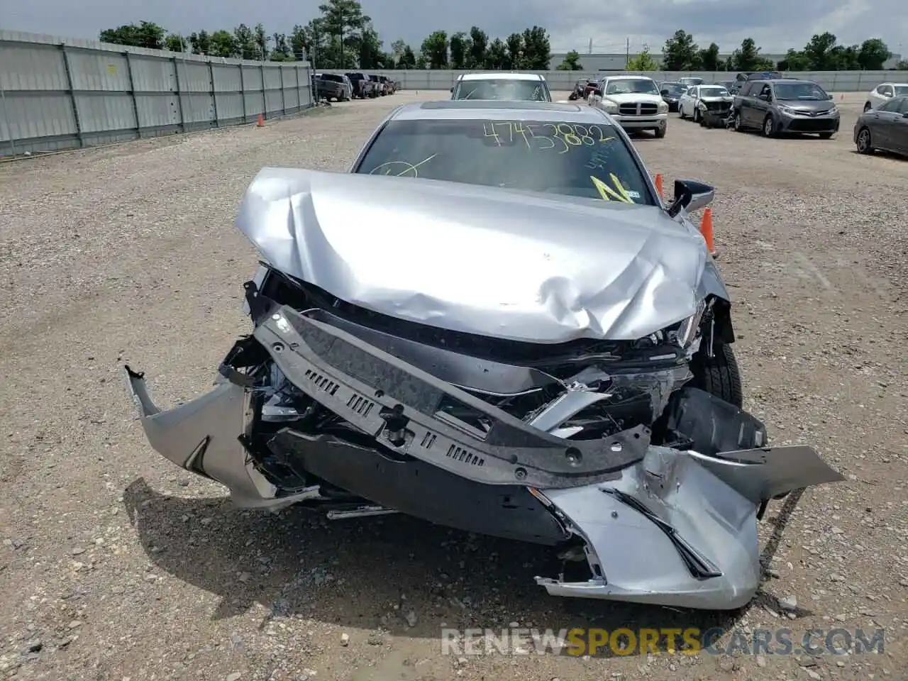 9 Photograph of a damaged car 58ADZ1B15NU120044 LEXUS ES350 2022