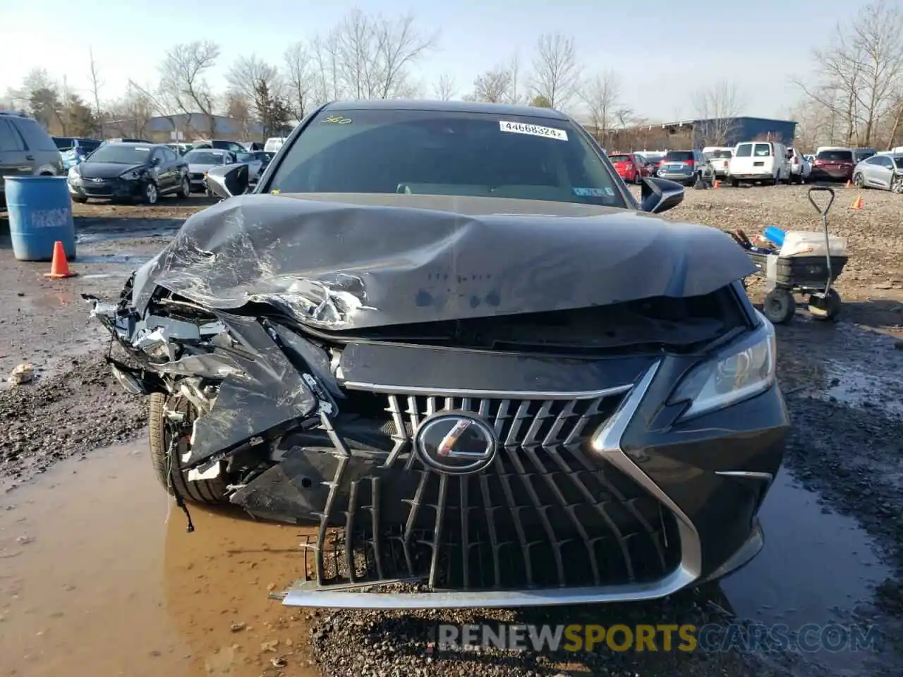 5 Photograph of a damaged car 58ADZ1B16NU131439 LEXUS ES350 2022