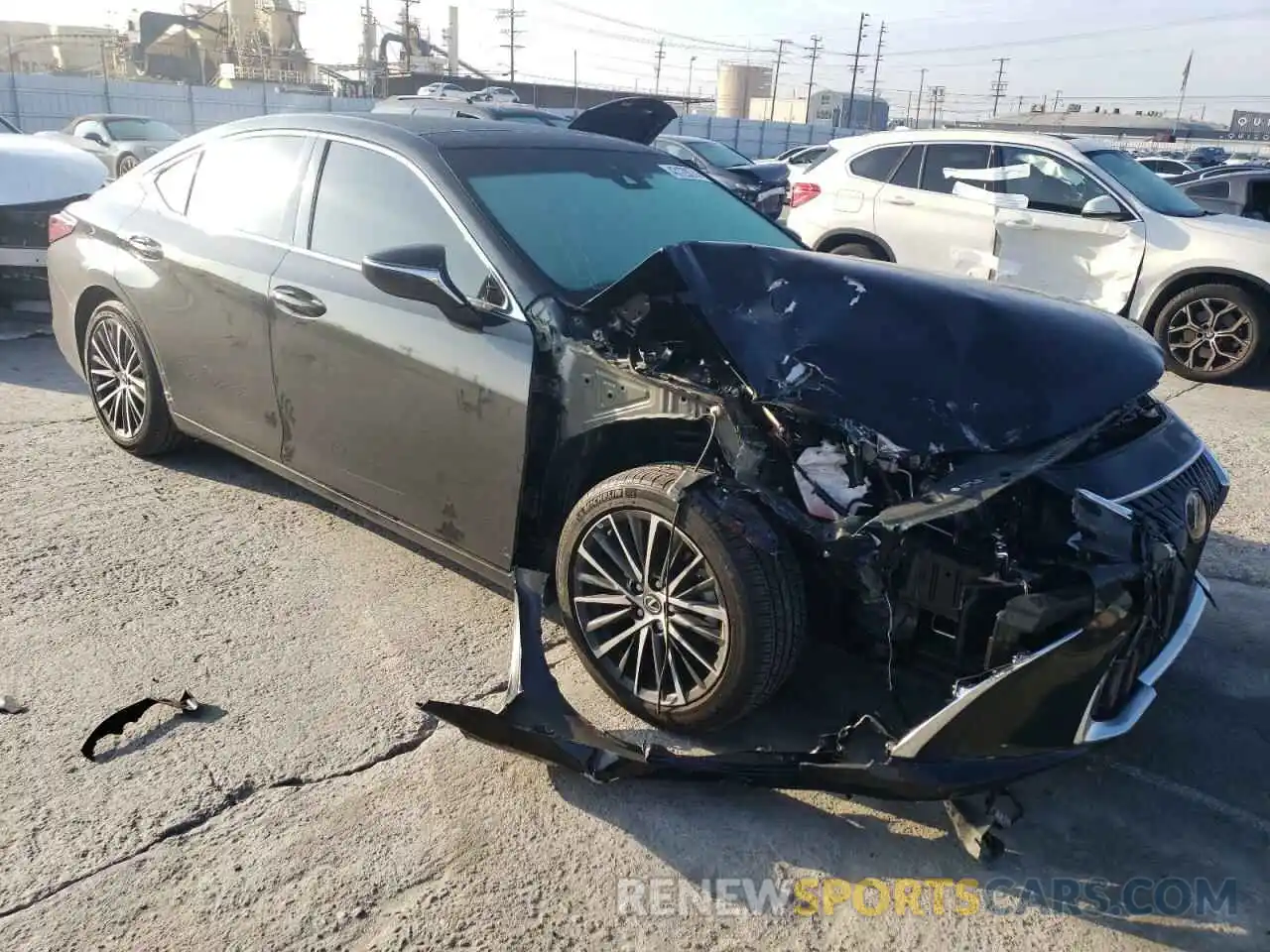 4 Photograph of a damaged car 58ADZ1B17NU139033 LEXUS ES350 2022