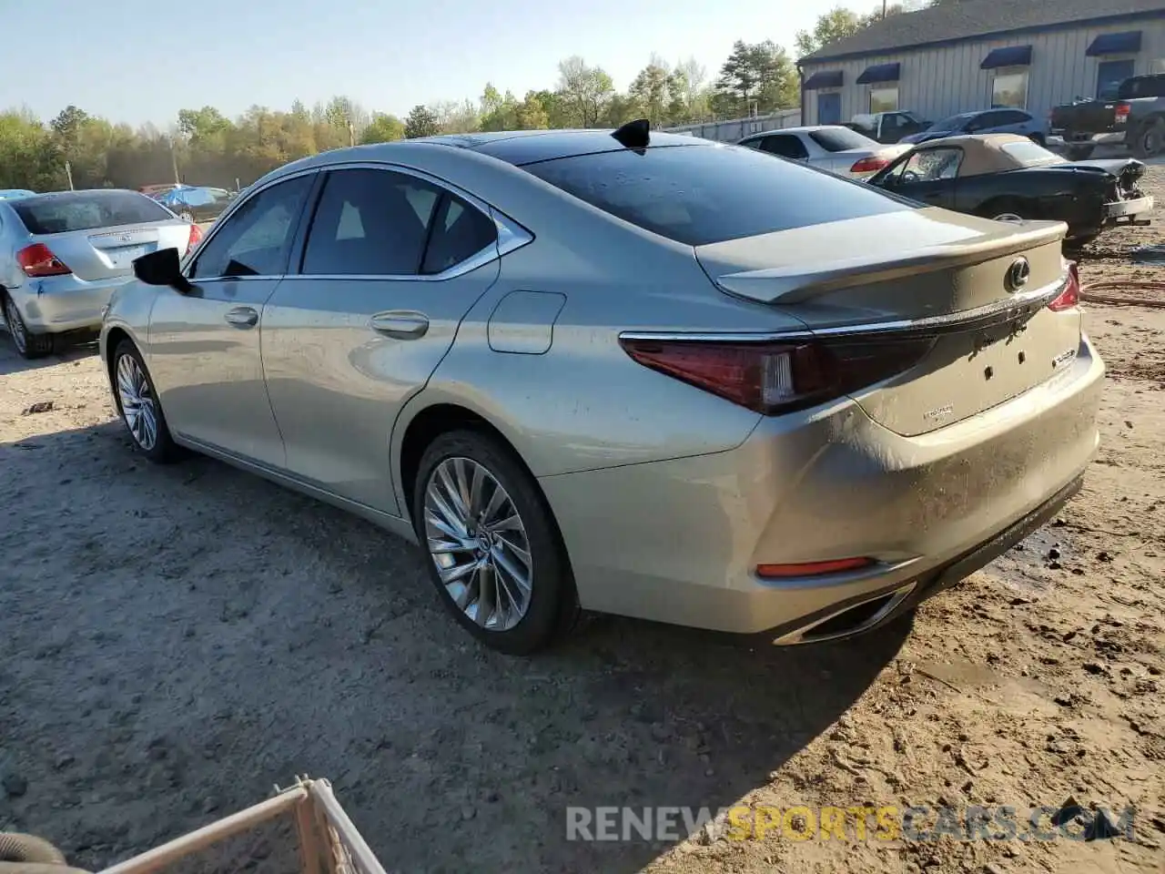 2 Photograph of a damaged car 58AFZ1B10NU126147 LEXUS ES350 2022