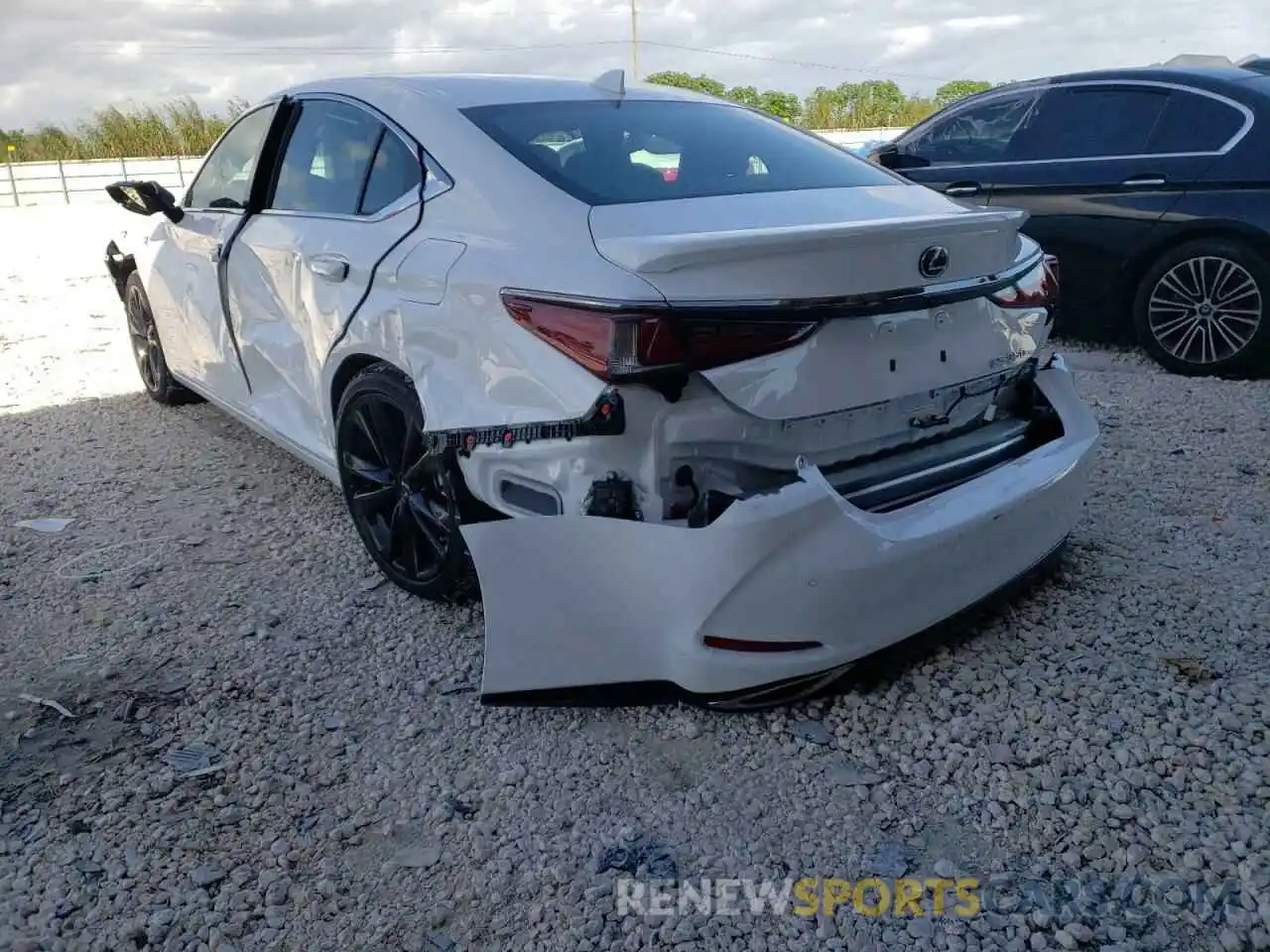 3 Photograph of a damaged car 58AGZ1B12NU115185 LEXUS ES350 2022