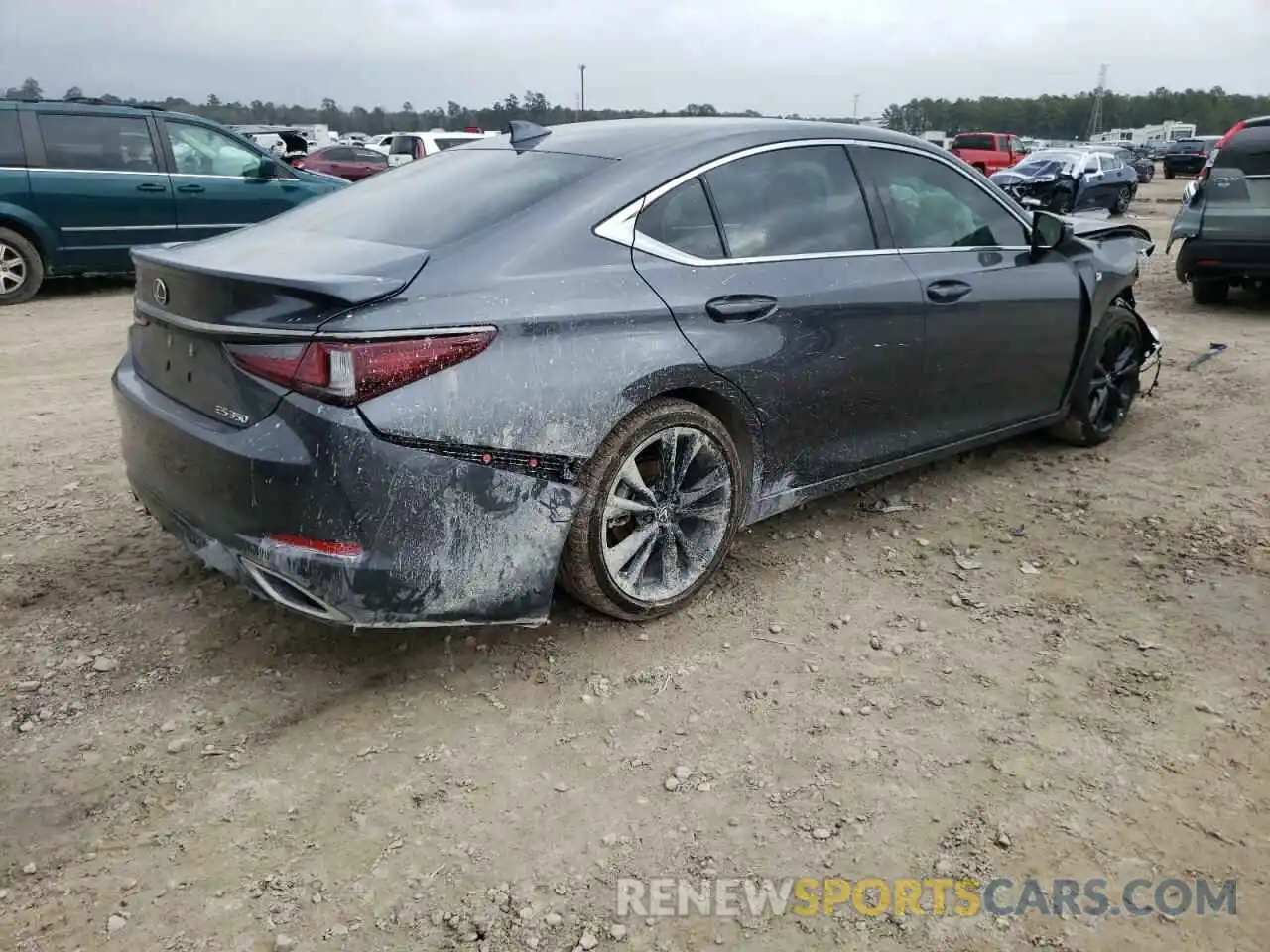 4 Photograph of a damaged car 58AJZ1B19NU112869 LEXUS ES350 2022