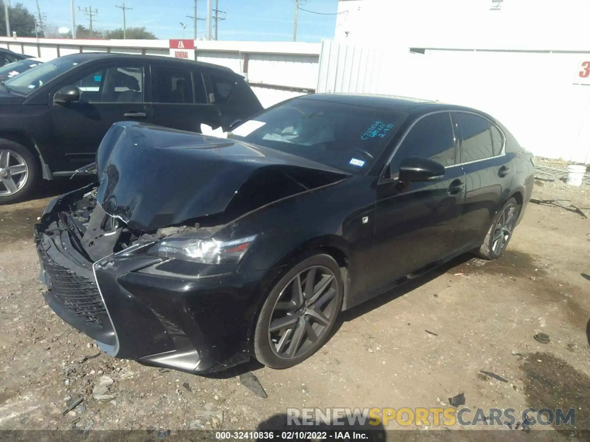 2 Фотография поврежденного автомобиля JTHBZ1BL1KA016909 LEXUS GS 2019