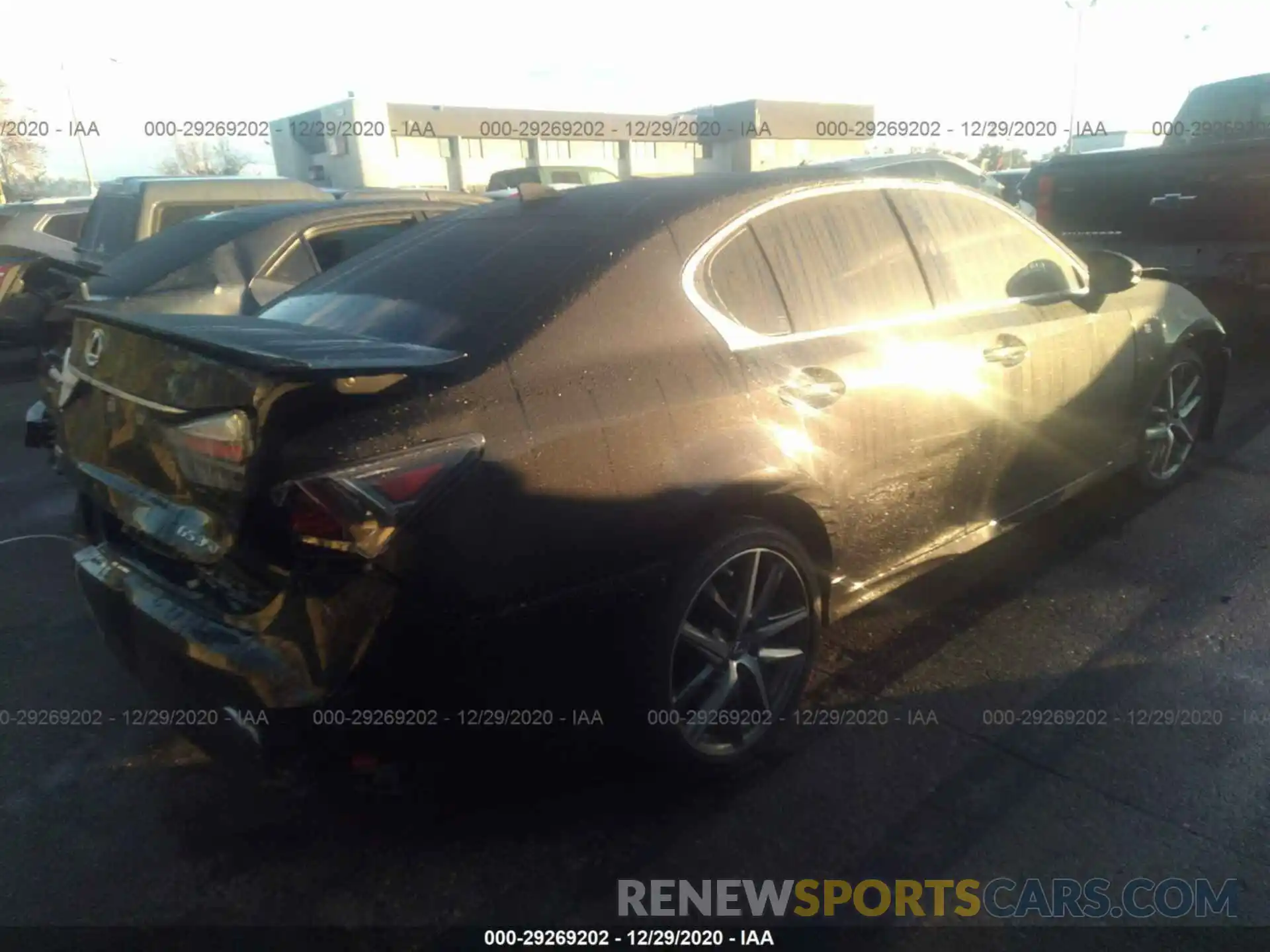 4 Photograph of a damaged car JTHBZ1BL1KA017641 LEXUS GS 2019