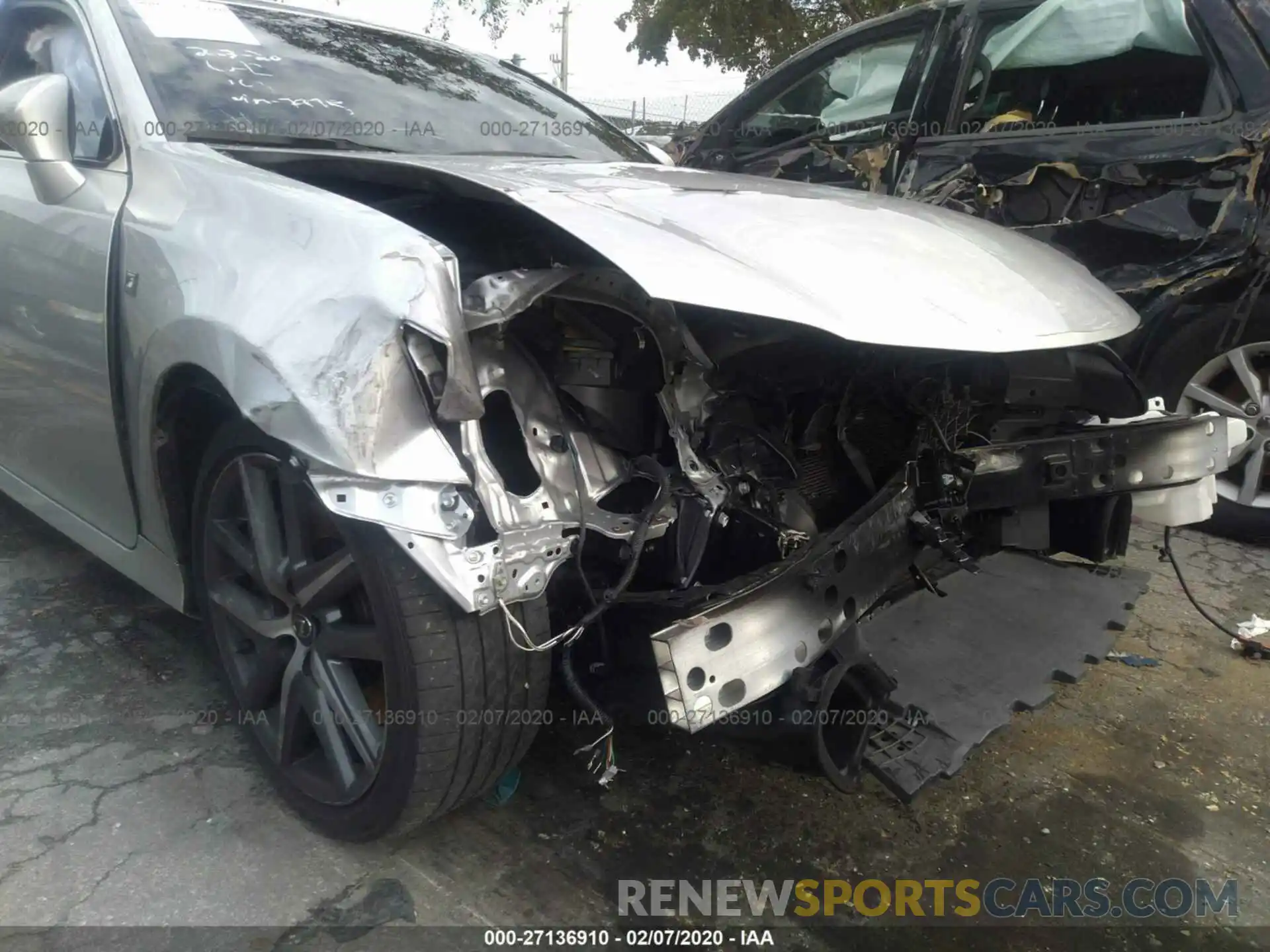 6 Photograph of a damaged car JTHBZ1BL8KA017975 LEXUS GS 2019