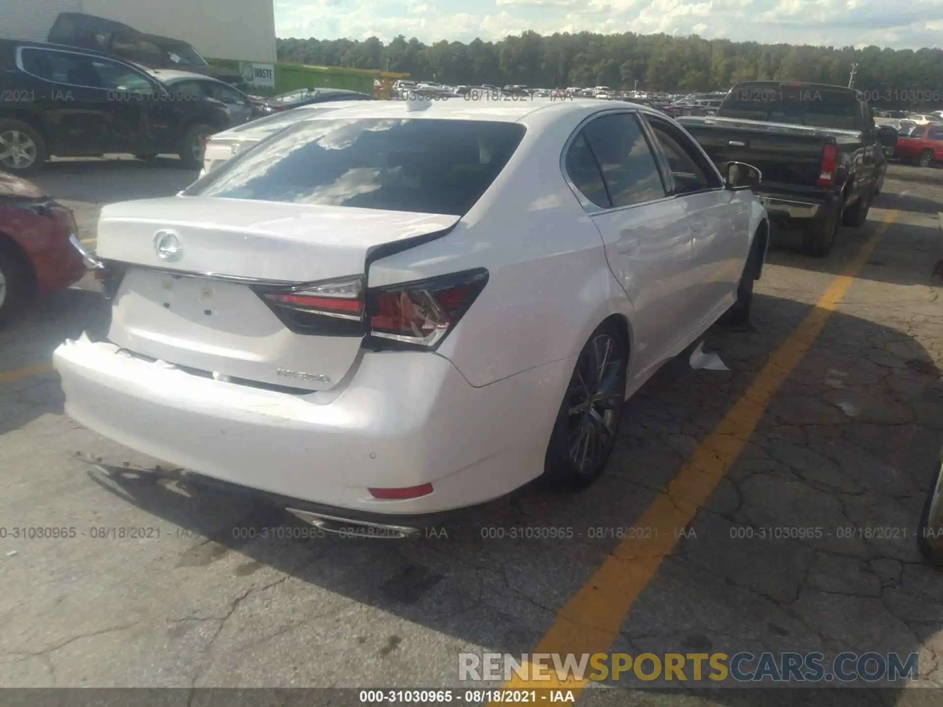 4 Photograph of a damaged car JTHBZ1BL8KA018494 LEXUS GS 2019