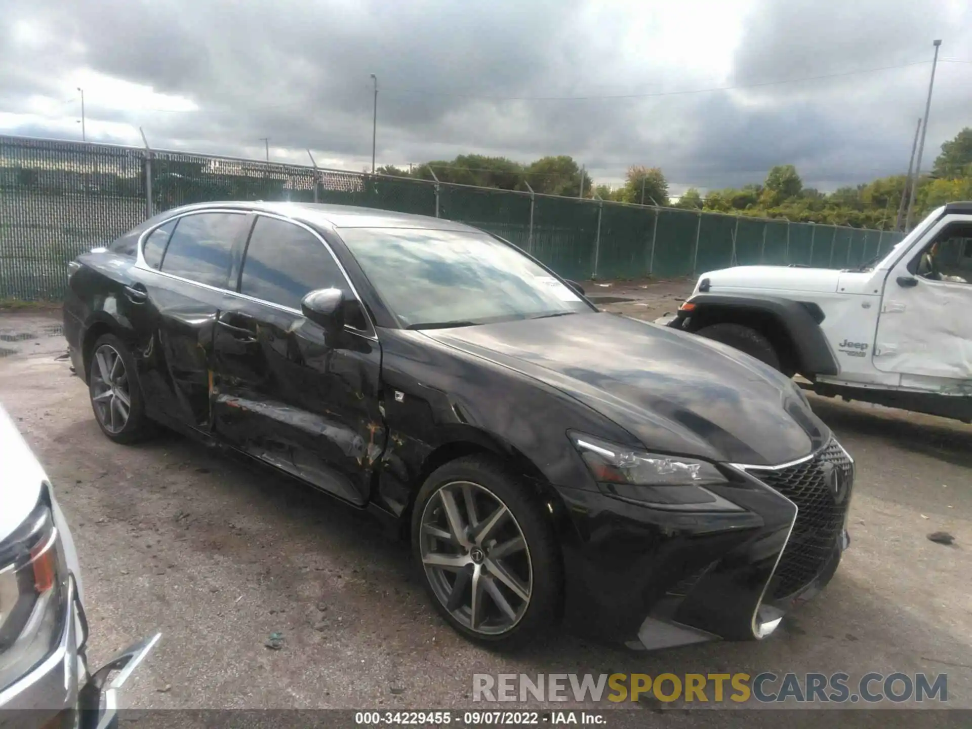 1 Фотография поврежденного автомобиля JTHCZ1BL4KA011837 LEXUS GS 2019