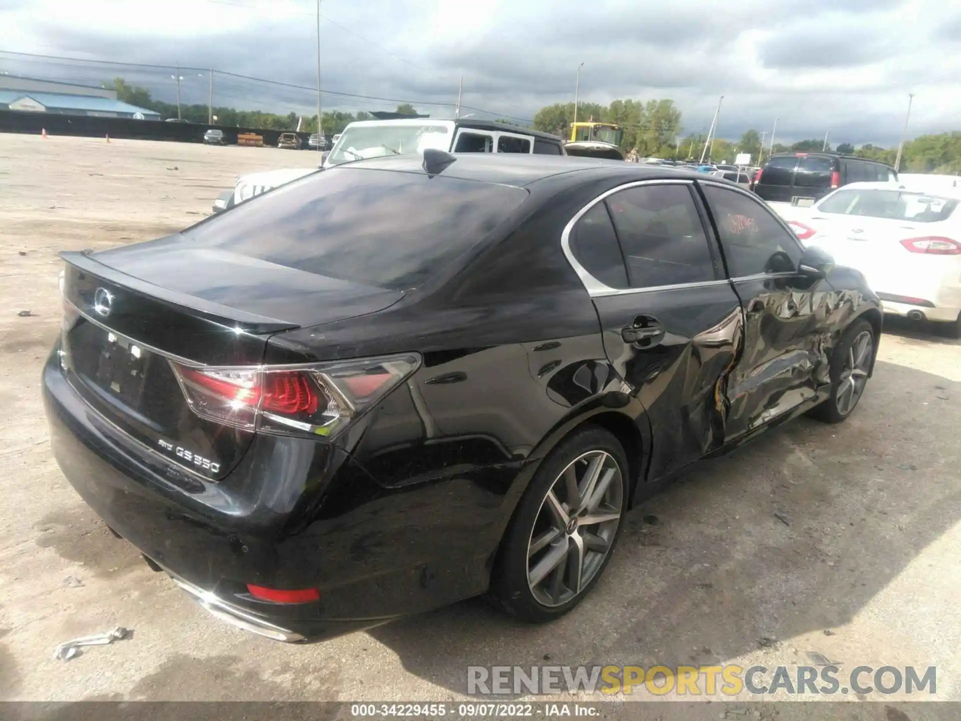 4 Фотография поврежденного автомобиля JTHCZ1BL4KA011837 LEXUS GS 2019