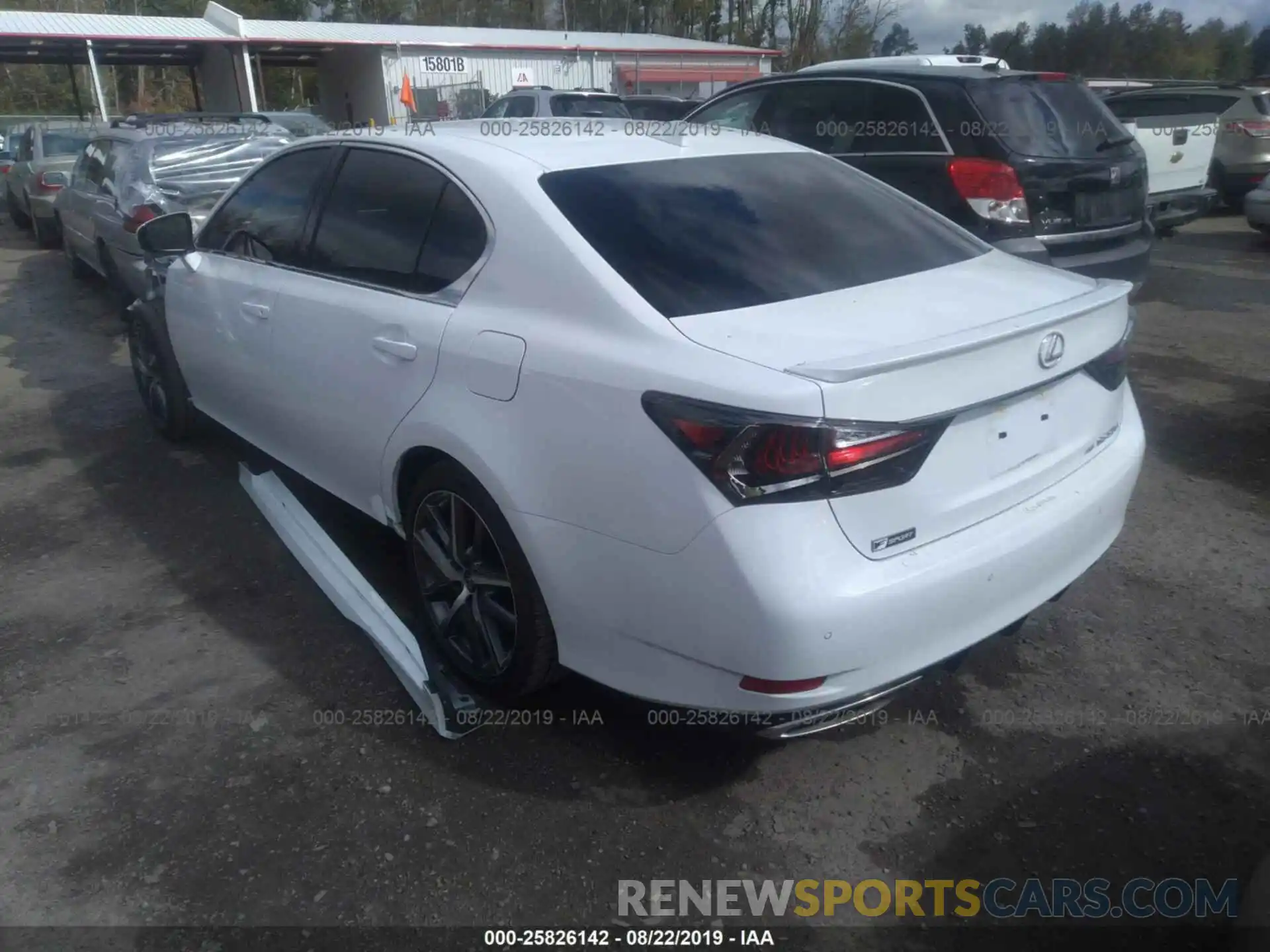 3 Фотография поврежденного автомобиля JTHCZ1BL5KA010759 LEXUS GS 2019