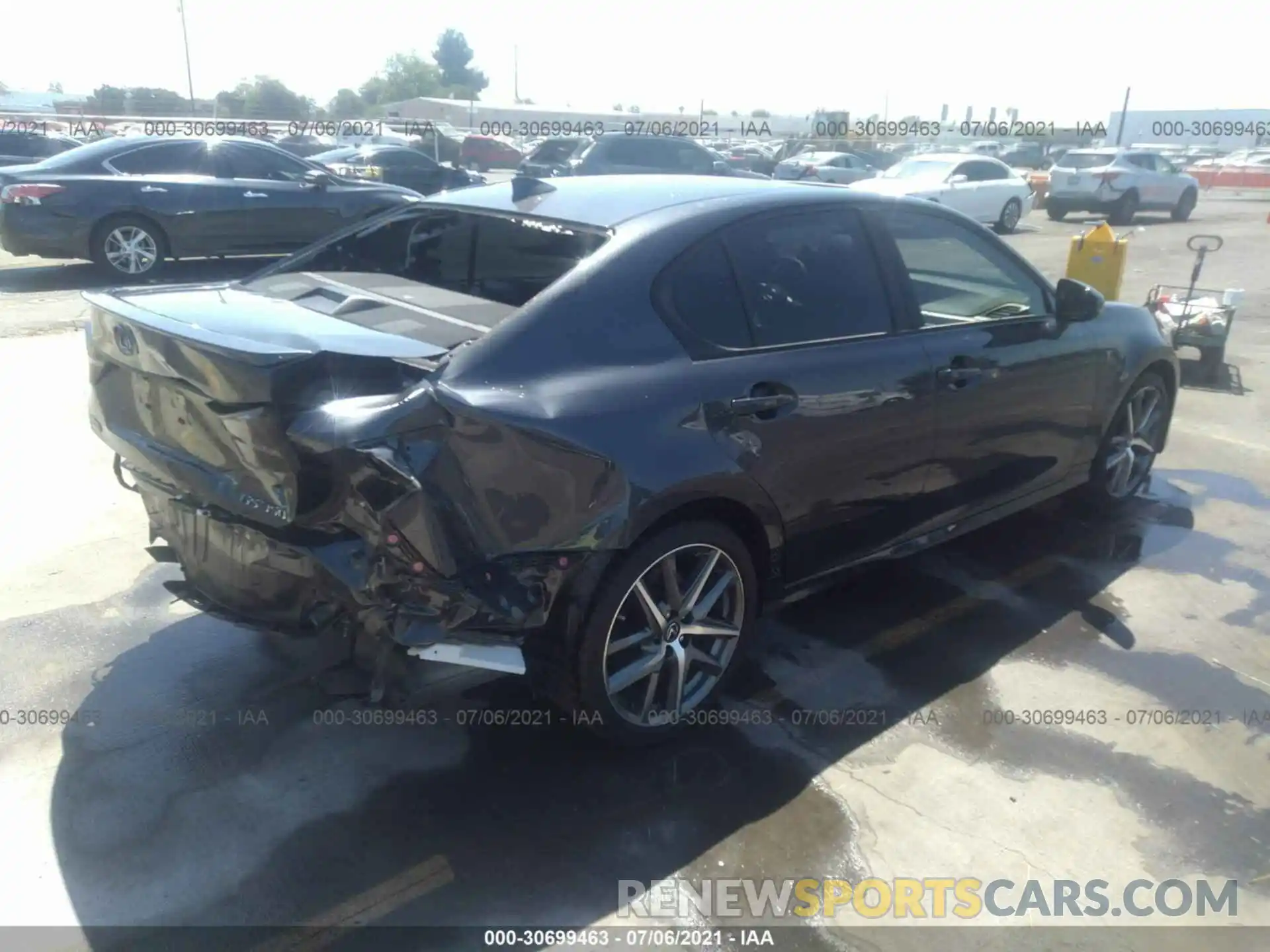 4 Photograph of a damaged car JTHEZ1BL0LA020349 LEXUS GS 2020