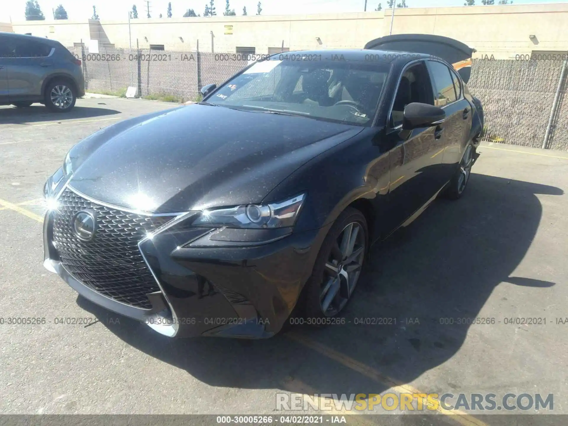 2 Фотография поврежденного автомобиля JTHEZ1BL9LA019717 LEXUS GS 2020