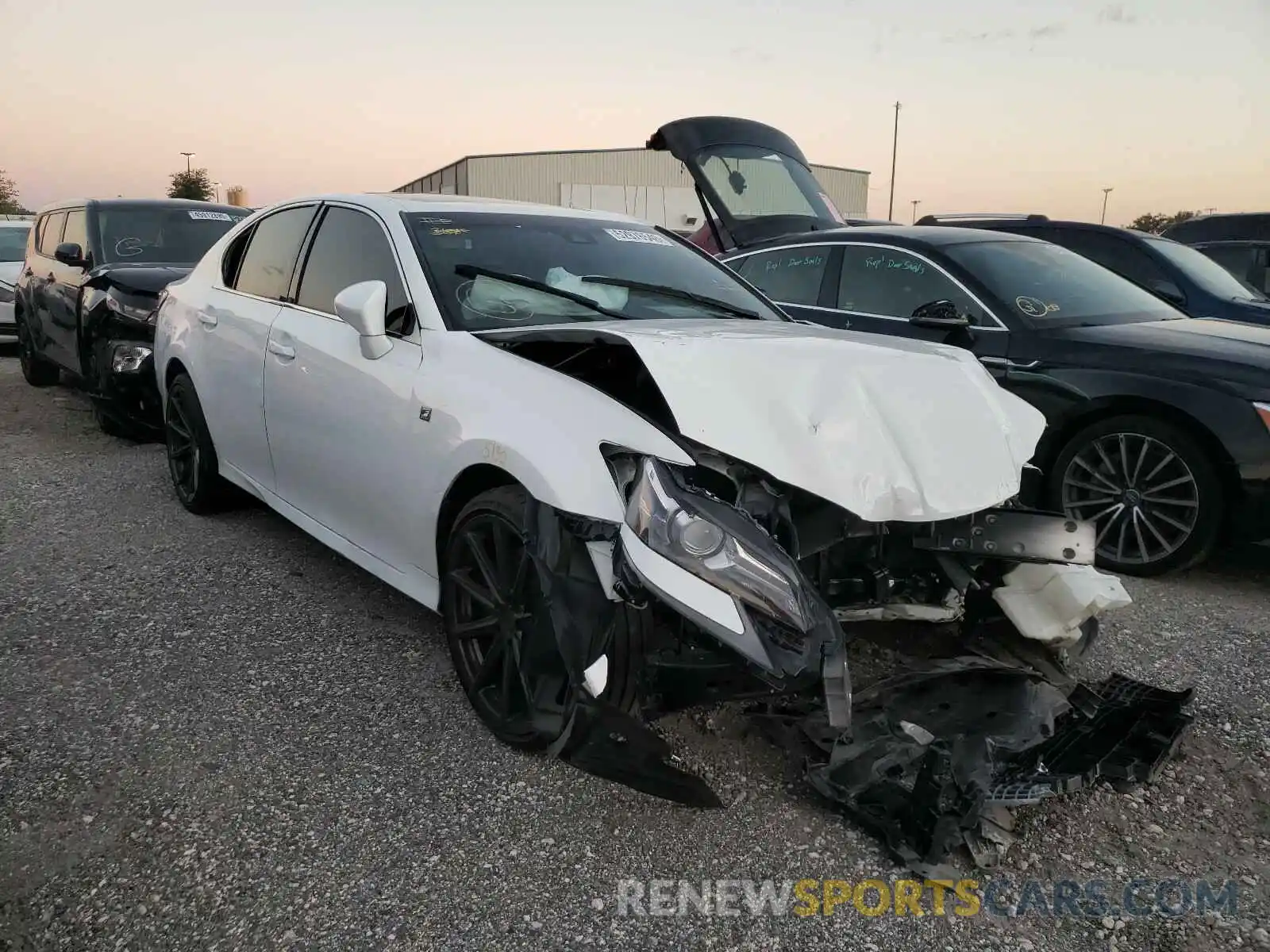 1 Photograph of a damaged car JTHBZ1BL4KA018136 LEXUS GS 350 BAS 2019