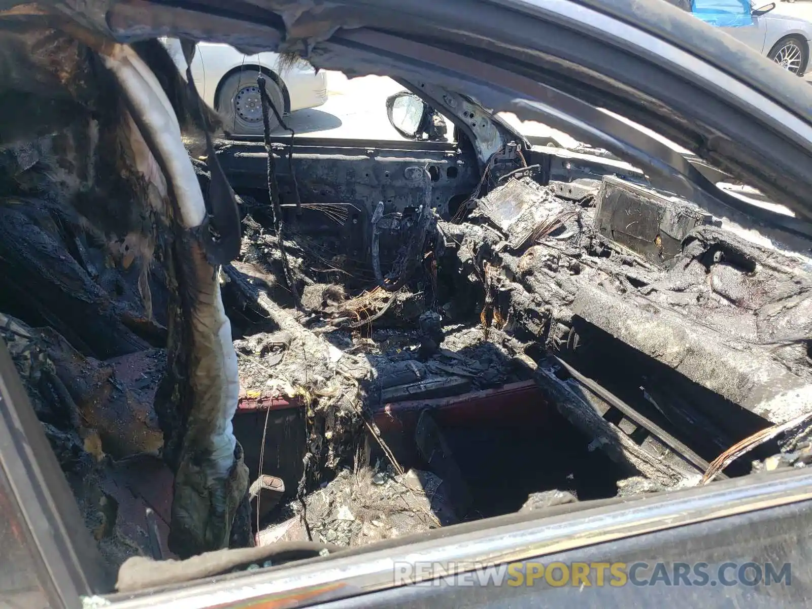 5 Photograph of a damaged car JTHBZ1BL8KA018219 LEXUS GS350 2019