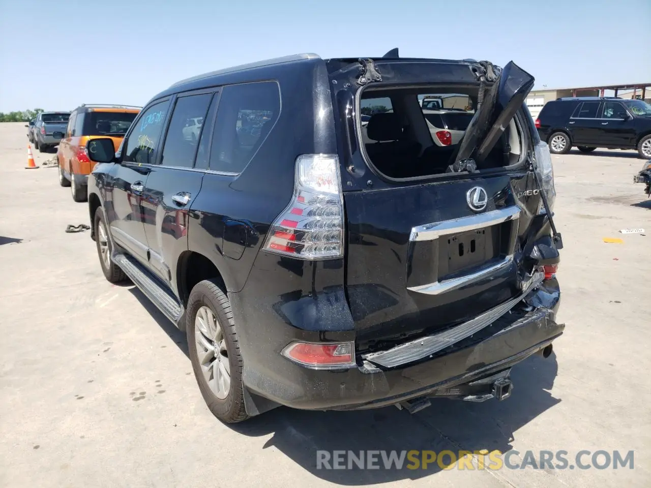 3 Фотография поврежденного автомобиля JTJBM7FX0K5217786 LEXUS GX 2019