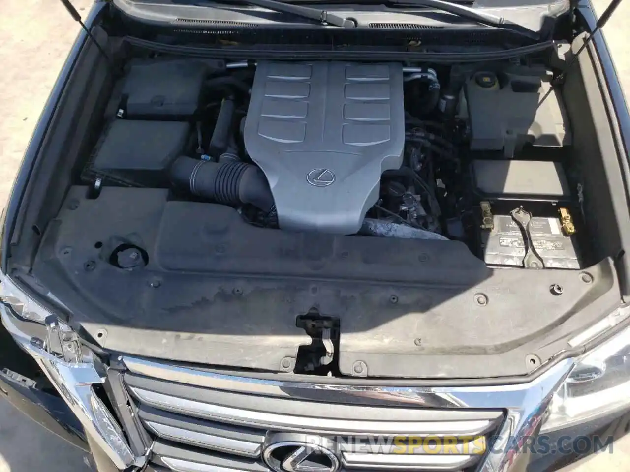 7 Photograph of a damaged car JTJBM7FX0K5217786 LEXUS GX 2019